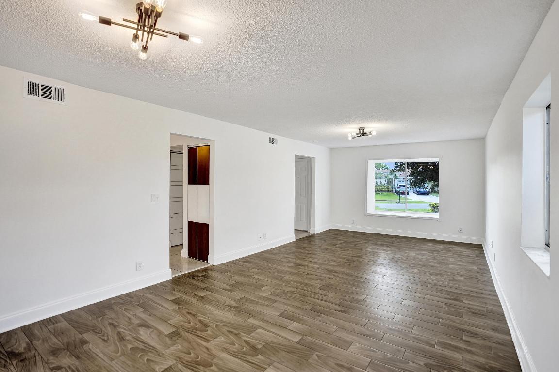 9855 Robins Nest, Boca Raton FL 33496
