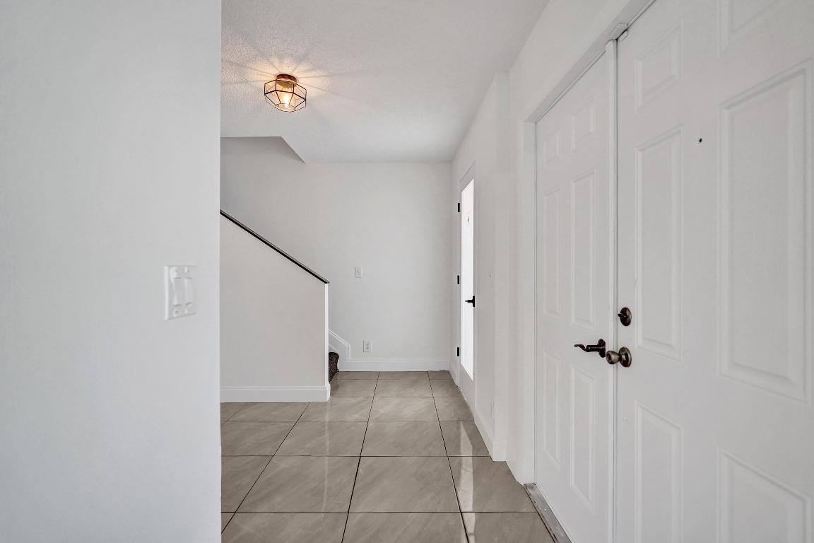 9855 Robins Nest, Boca Raton FL 33496