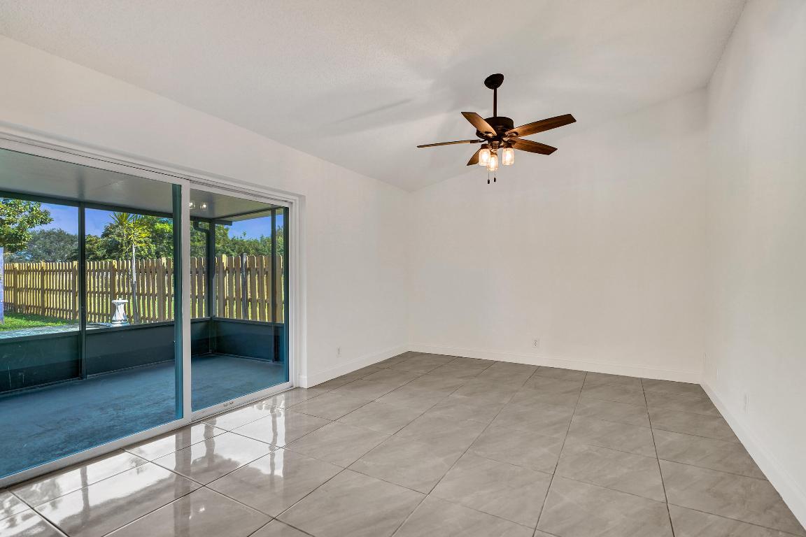 9855 Robins Nest, Boca Raton FL 33496