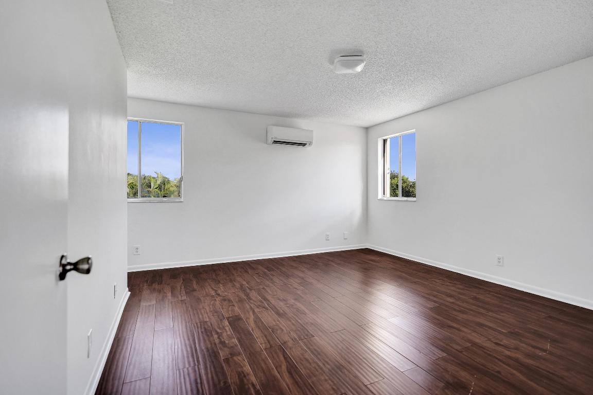 9855 Robins Nest, Boca Raton FL 33496