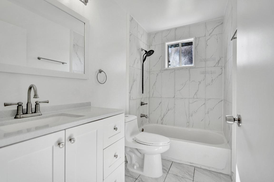 9855 Robins Nest, Boca Raton FL 33496