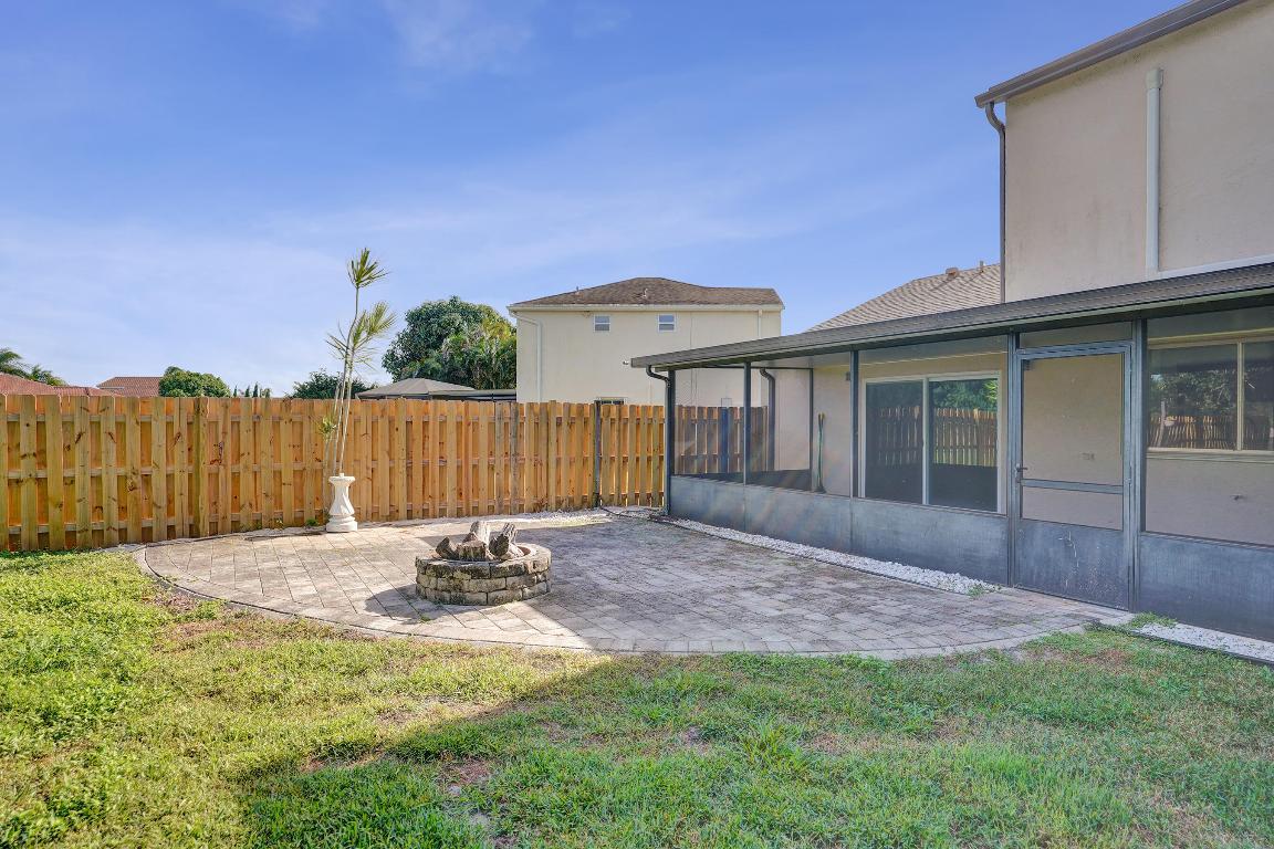 9855 Robins Nest, Boca Raton FL 33496