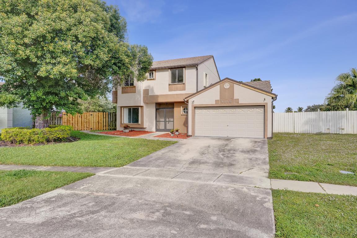 9855 Robins Nest, Boca Raton FL 33496