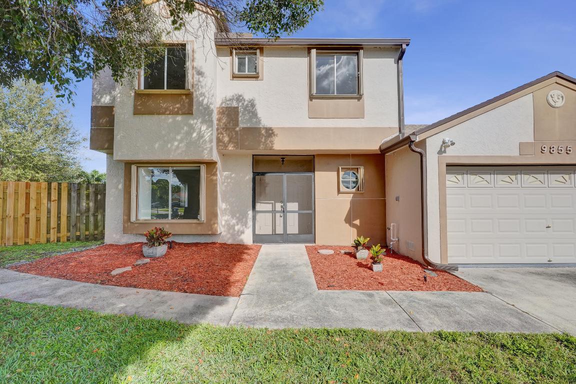 9855 Robins Nest, Boca Raton FL 33496