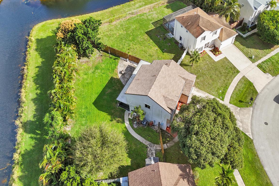 9855 Robins Nest, Boca Raton FL 33496