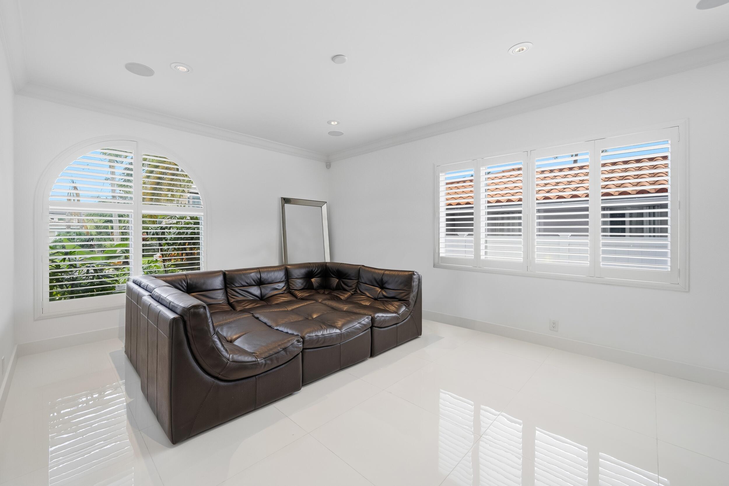 16430 NE 30th, North Miami Beach FL 33160