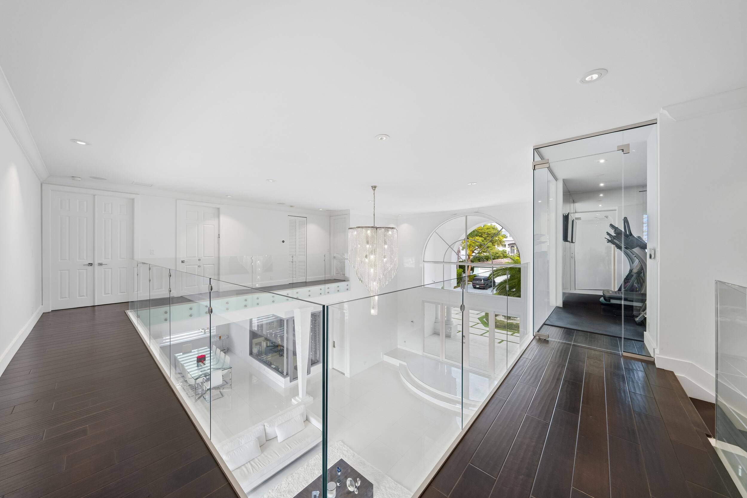 16430 NE 30th, North Miami Beach FL 33160