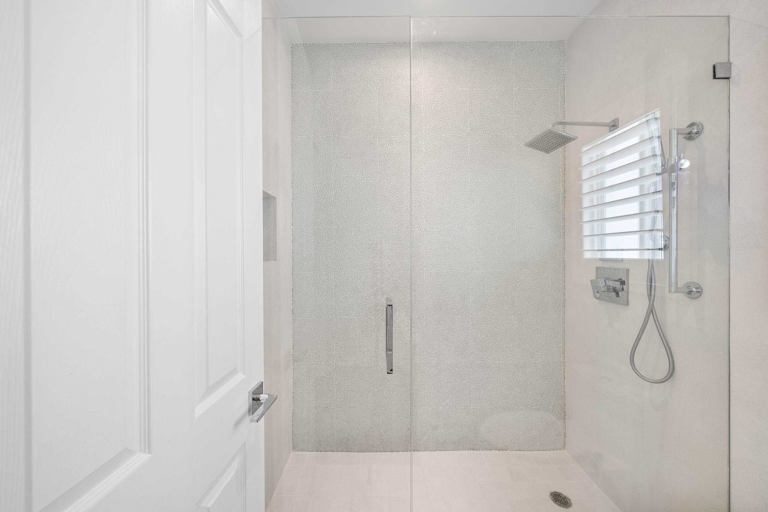 16430 NE 30th, North Miami Beach FL 33160