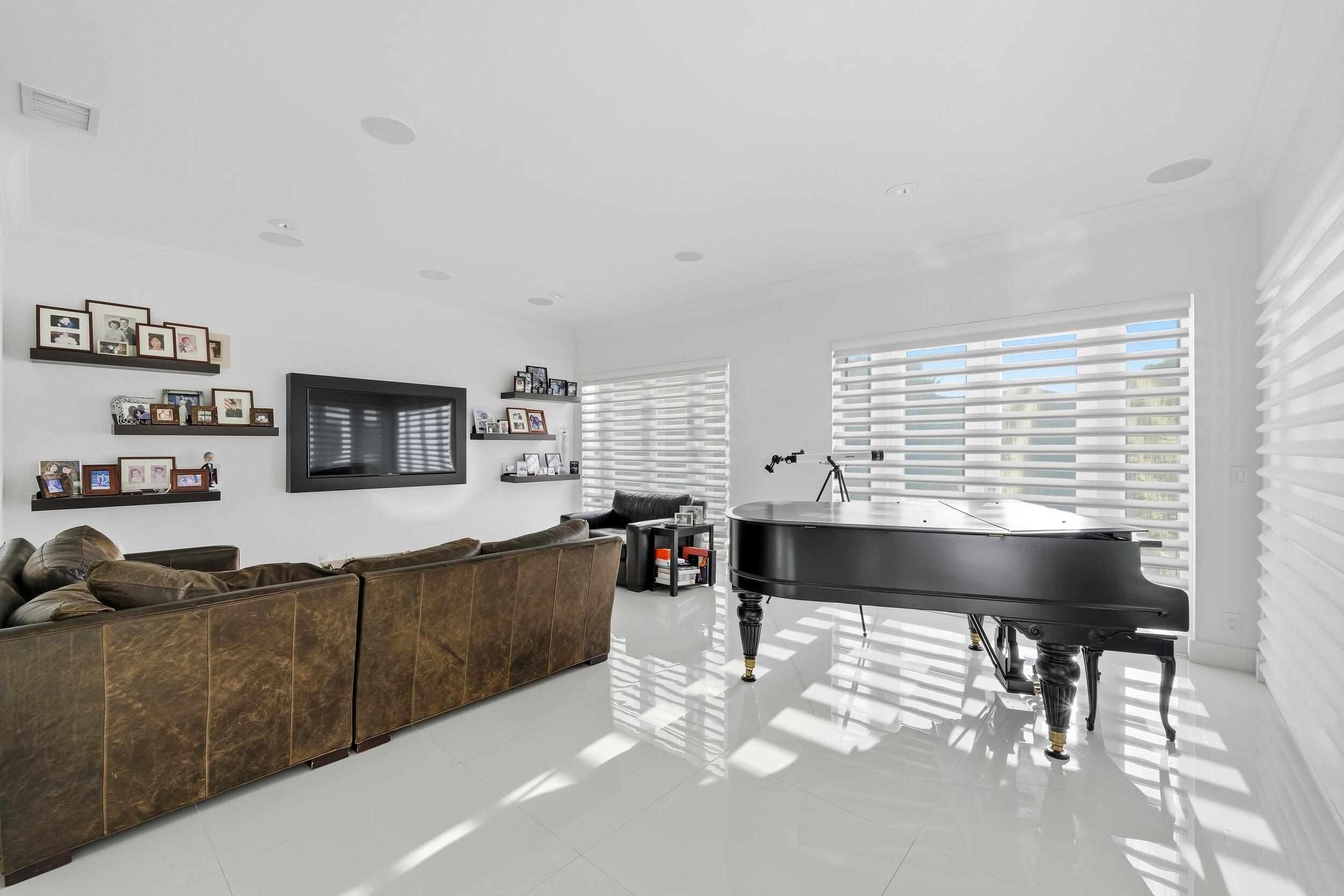 16430 NE 30th, North Miami Beach FL 33160