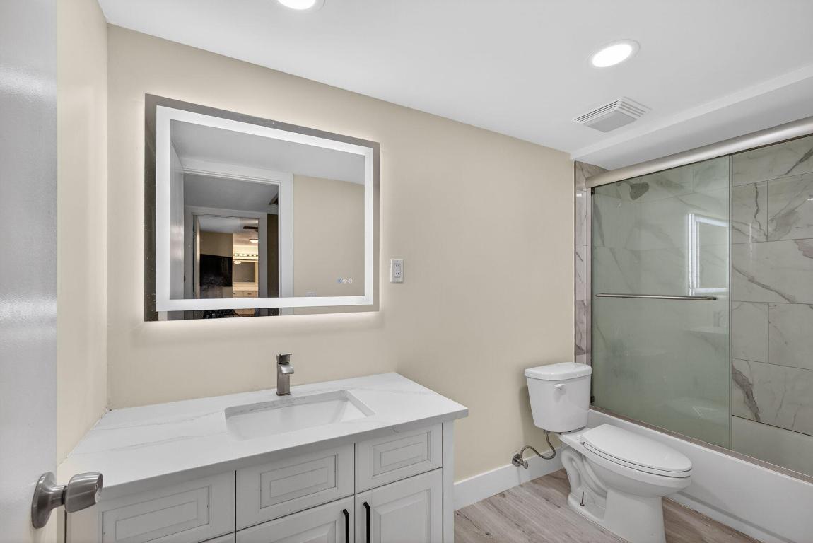 701 7th, Palm Beach Gardens FL 33418