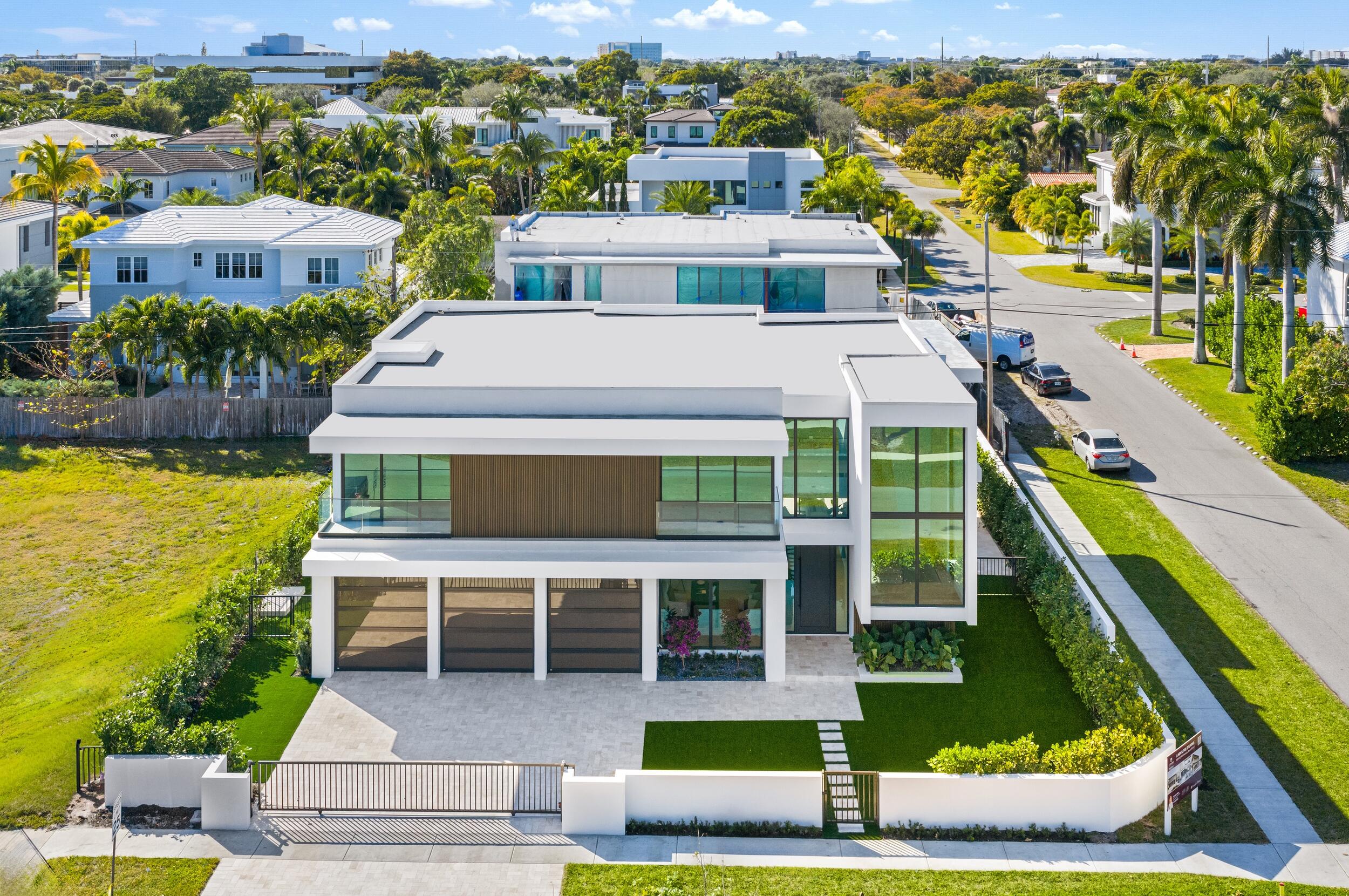 1099 NE 4th, Boca Raton FL 33432