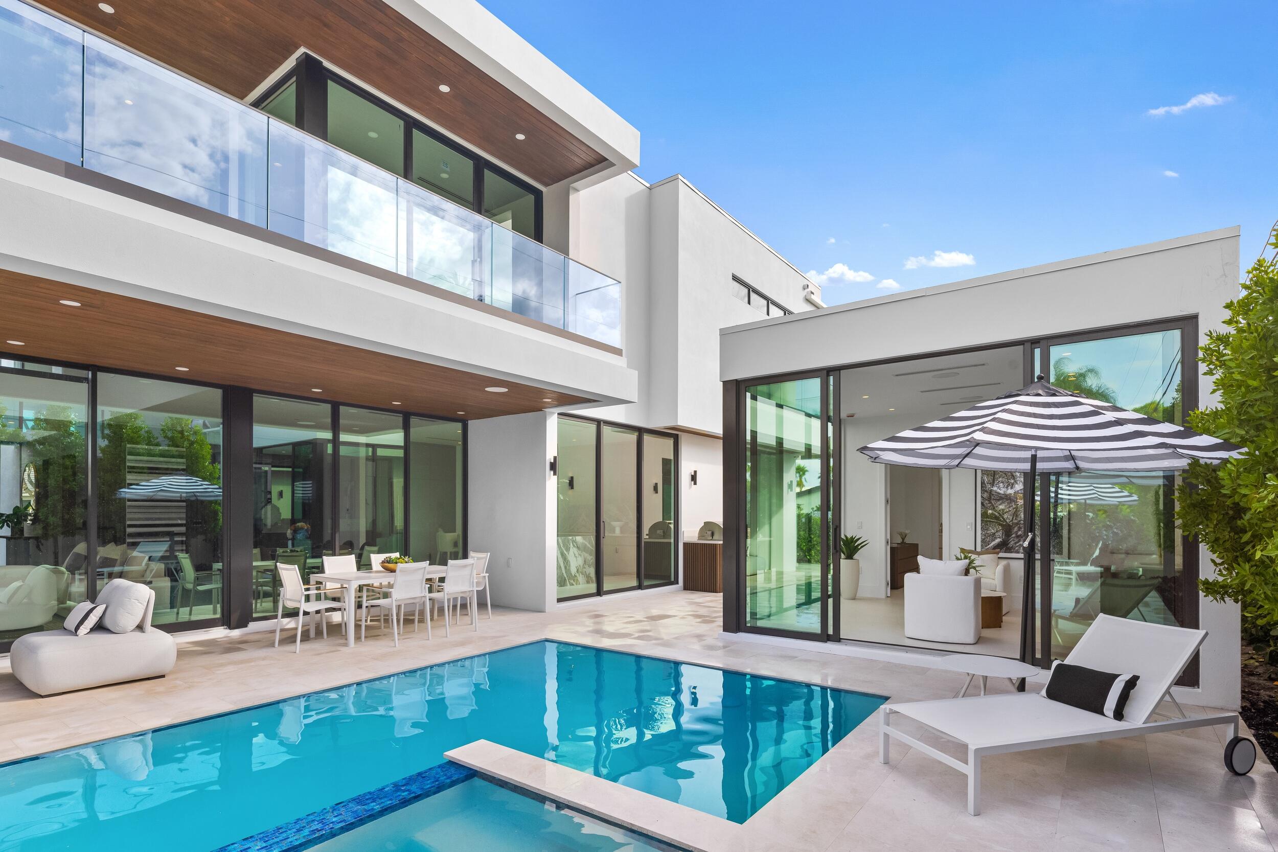 1099 NE 4th, Boca Raton FL 33432