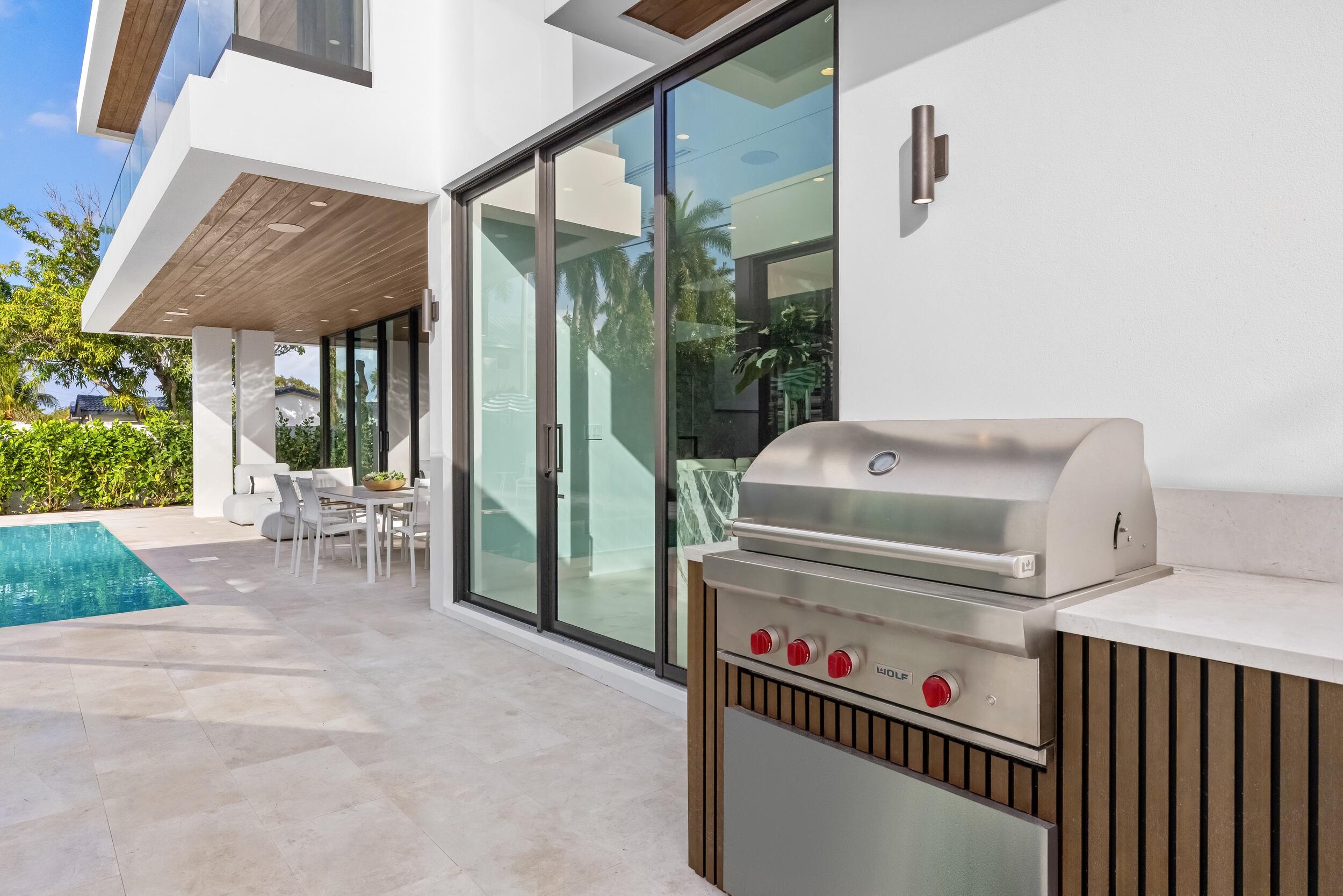1099 NE 4th, Boca Raton FL 33432