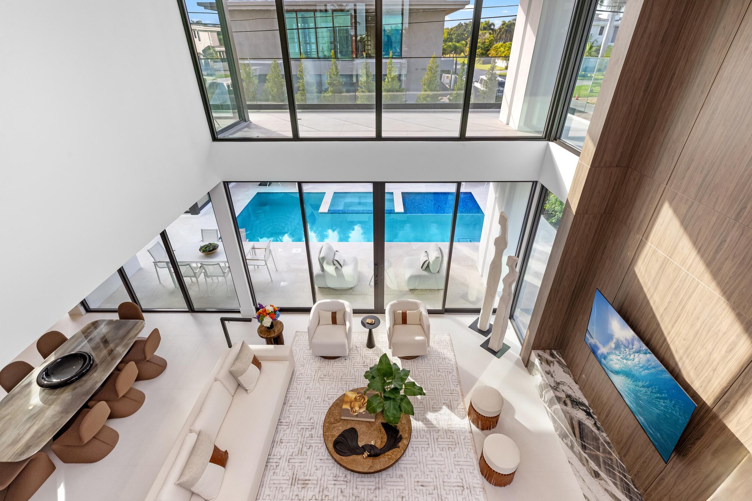 1099 NE 4th, Boca Raton FL 33432