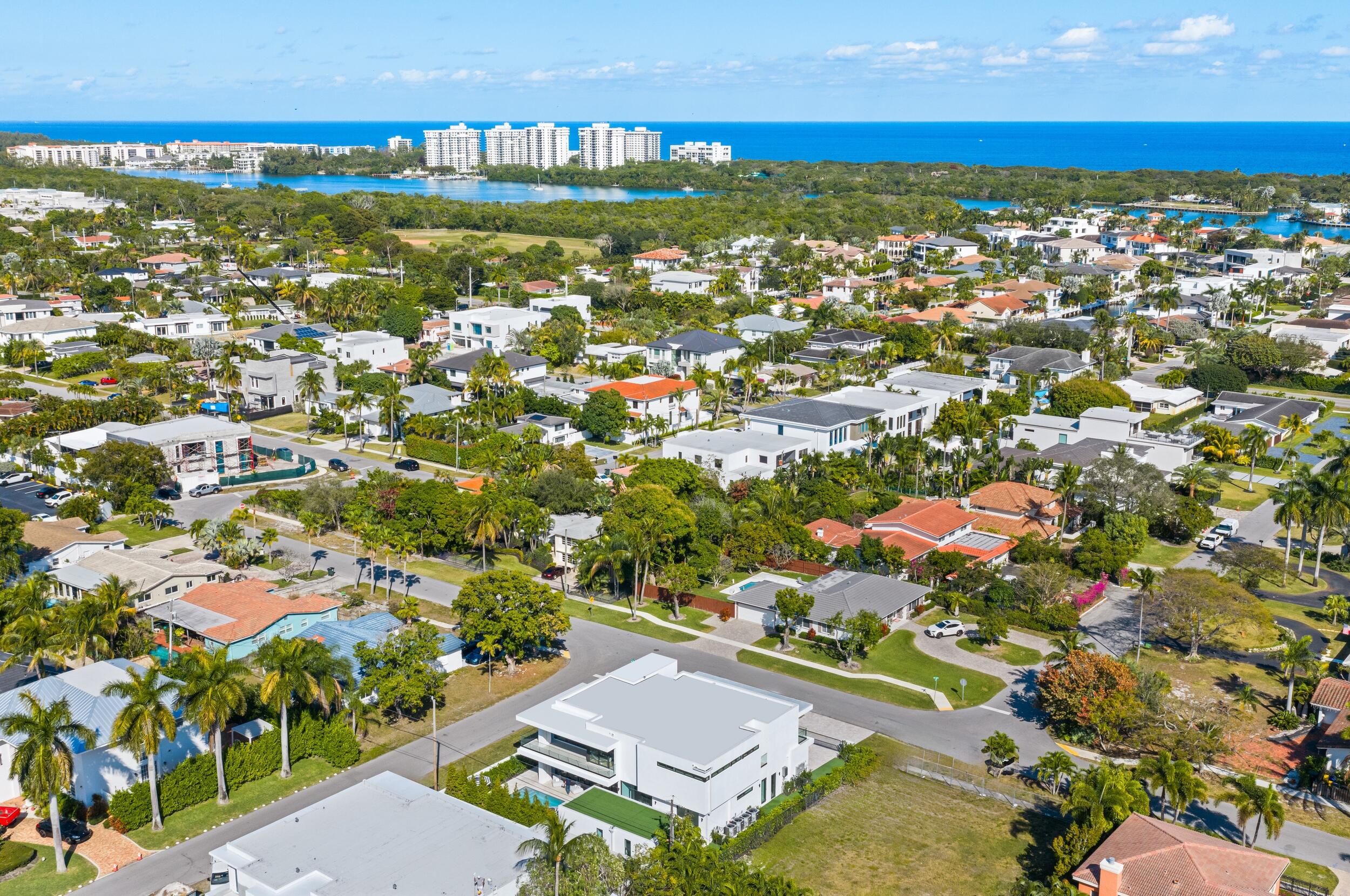1099 NE 4th, Boca Raton FL 33432