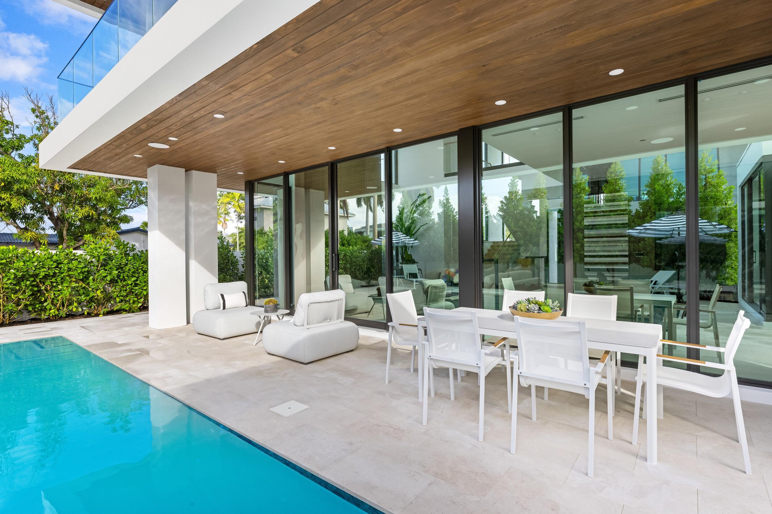 1099 NE 4th, Boca Raton FL 33432