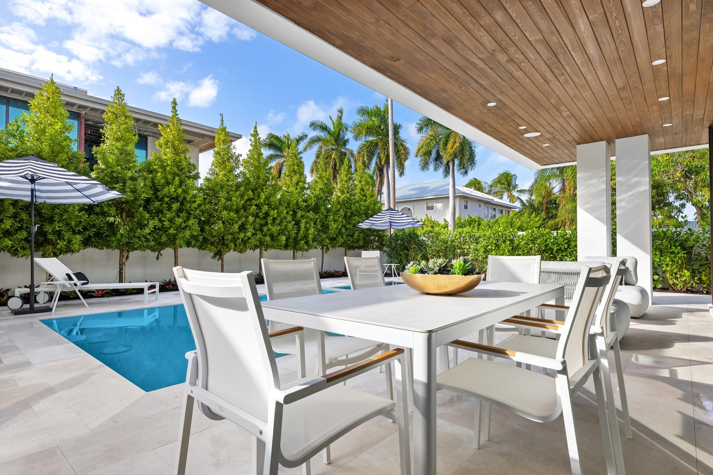 1099 NE 4th, Boca Raton FL 33432