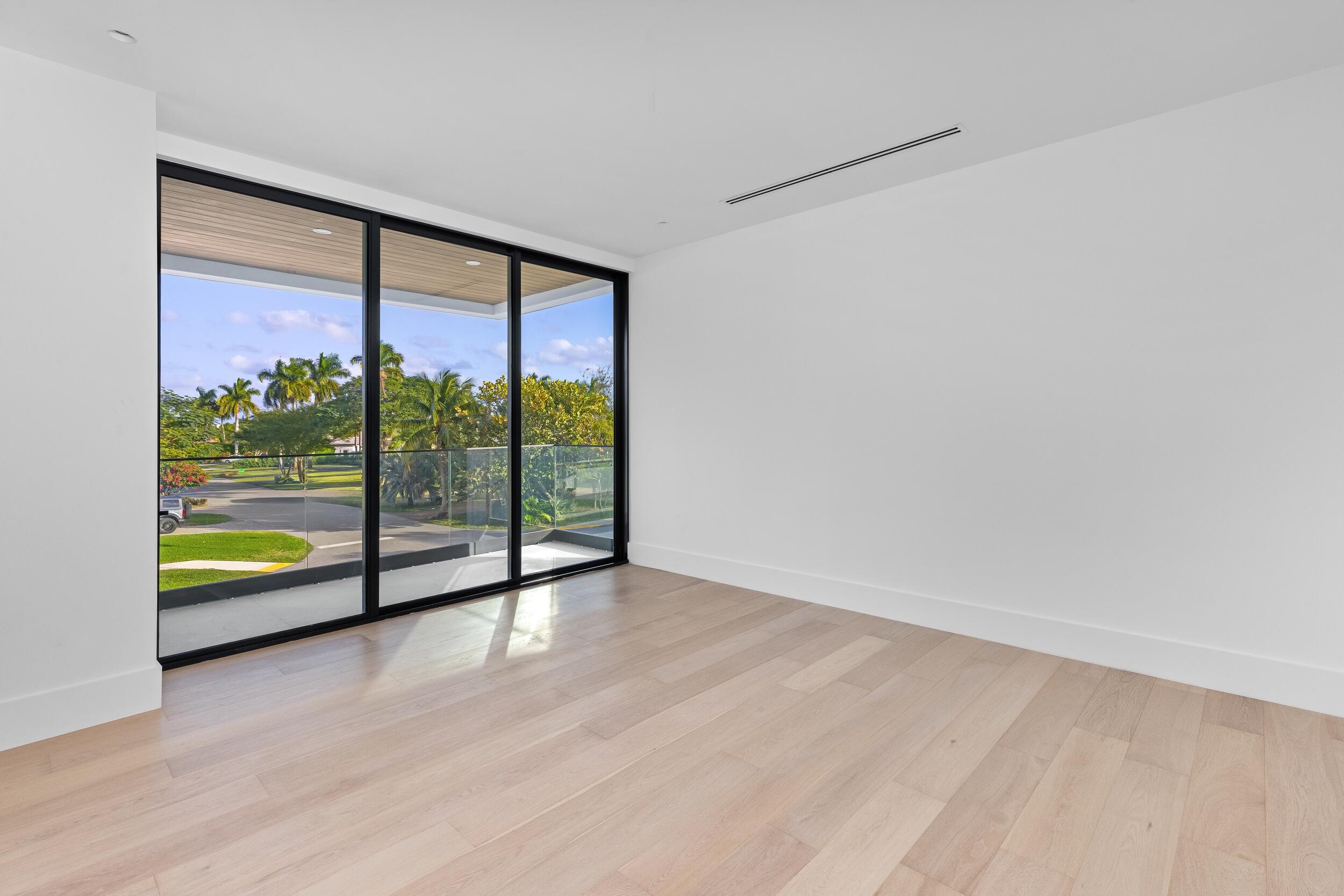 1099 NE 4th, Boca Raton FL 33432