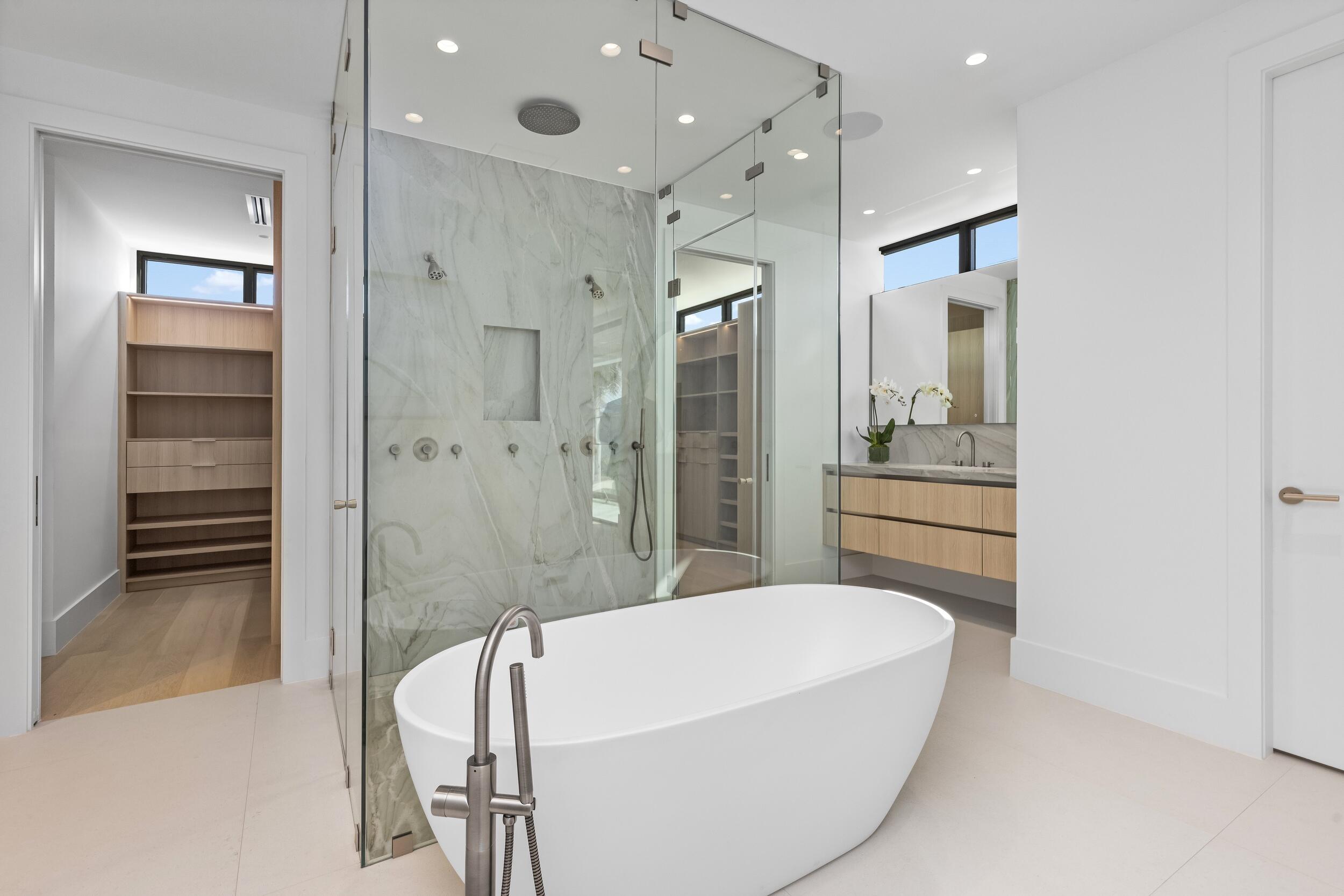1099 NE 4th, Boca Raton FL 33432