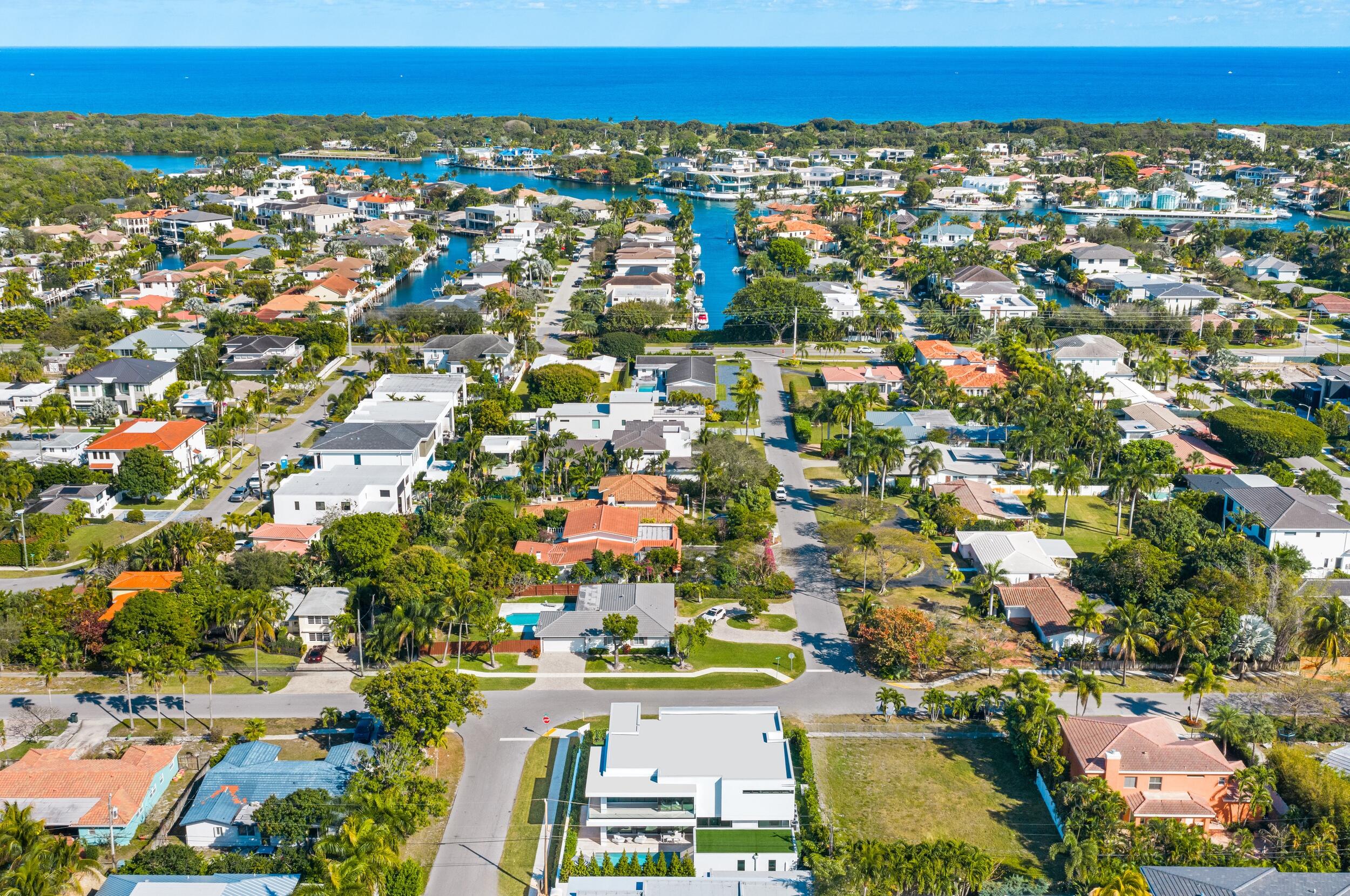 1099 NE 4th, Boca Raton FL 33432