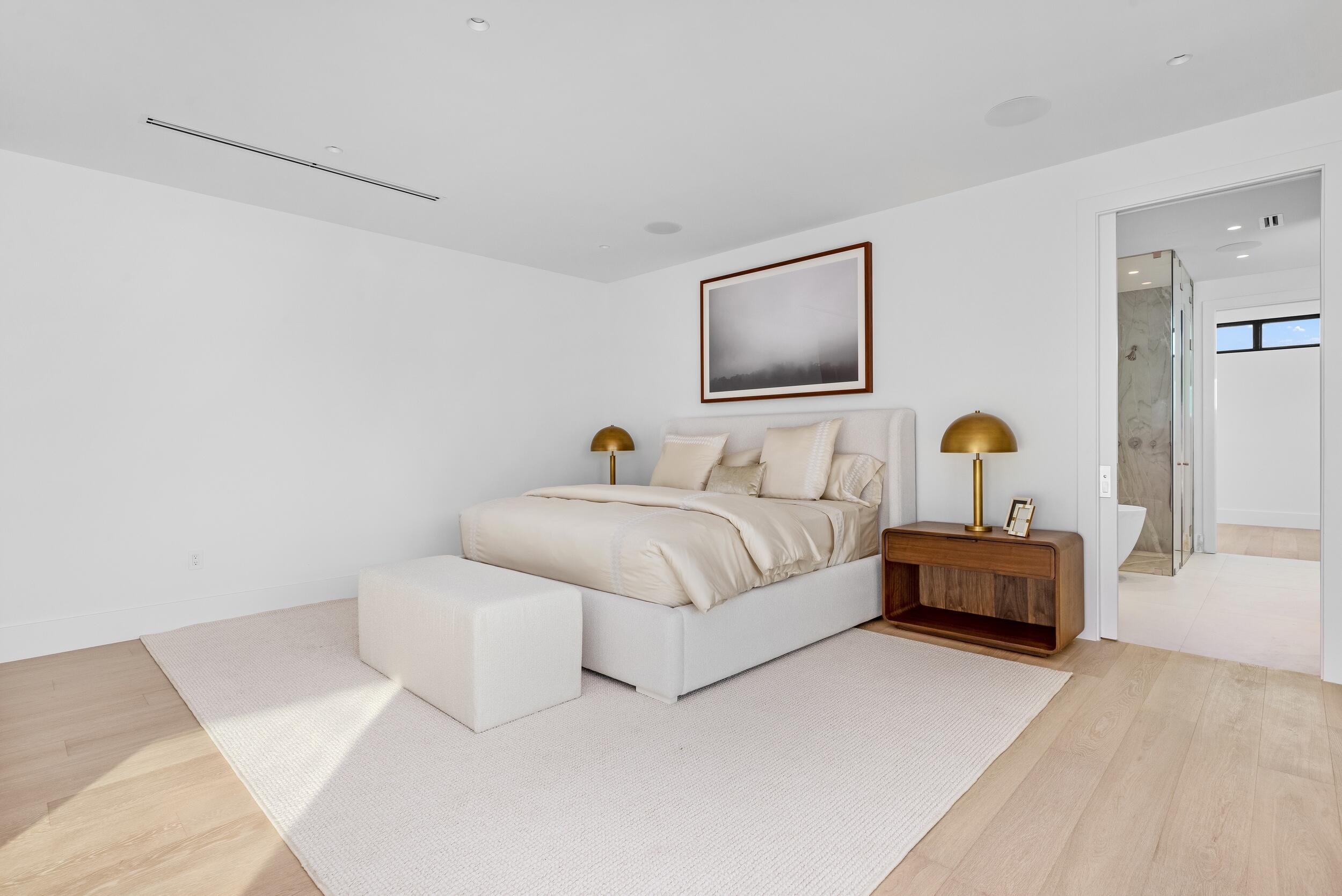 1099 NE 4th, Boca Raton FL 33432