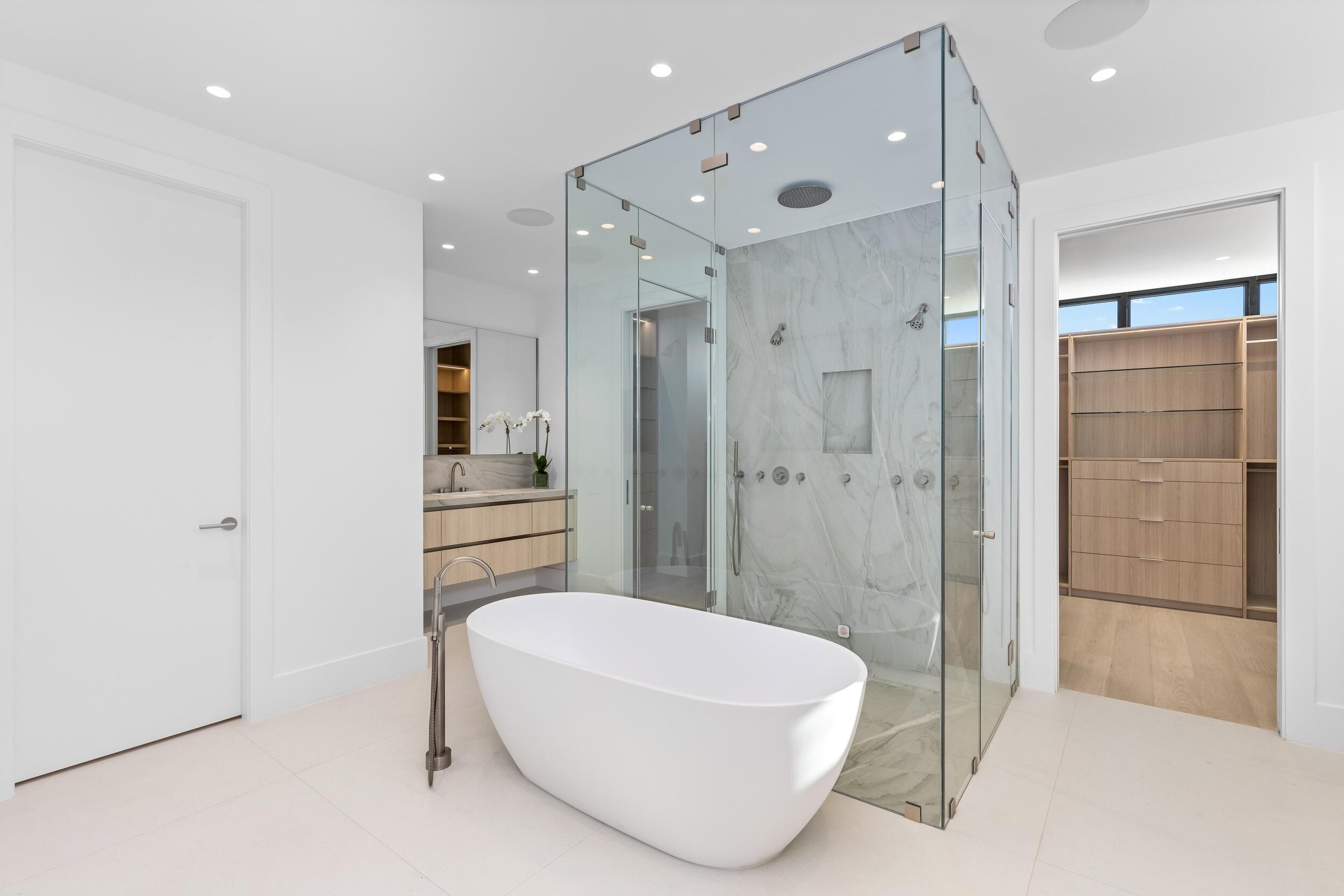 1099 NE 4th, Boca Raton FL 33432