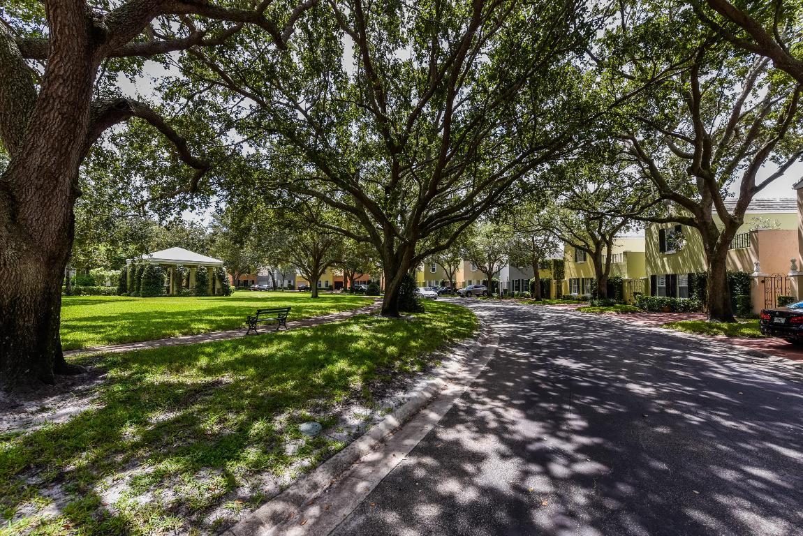 23325 Drayton, Boca Raton FL 33433