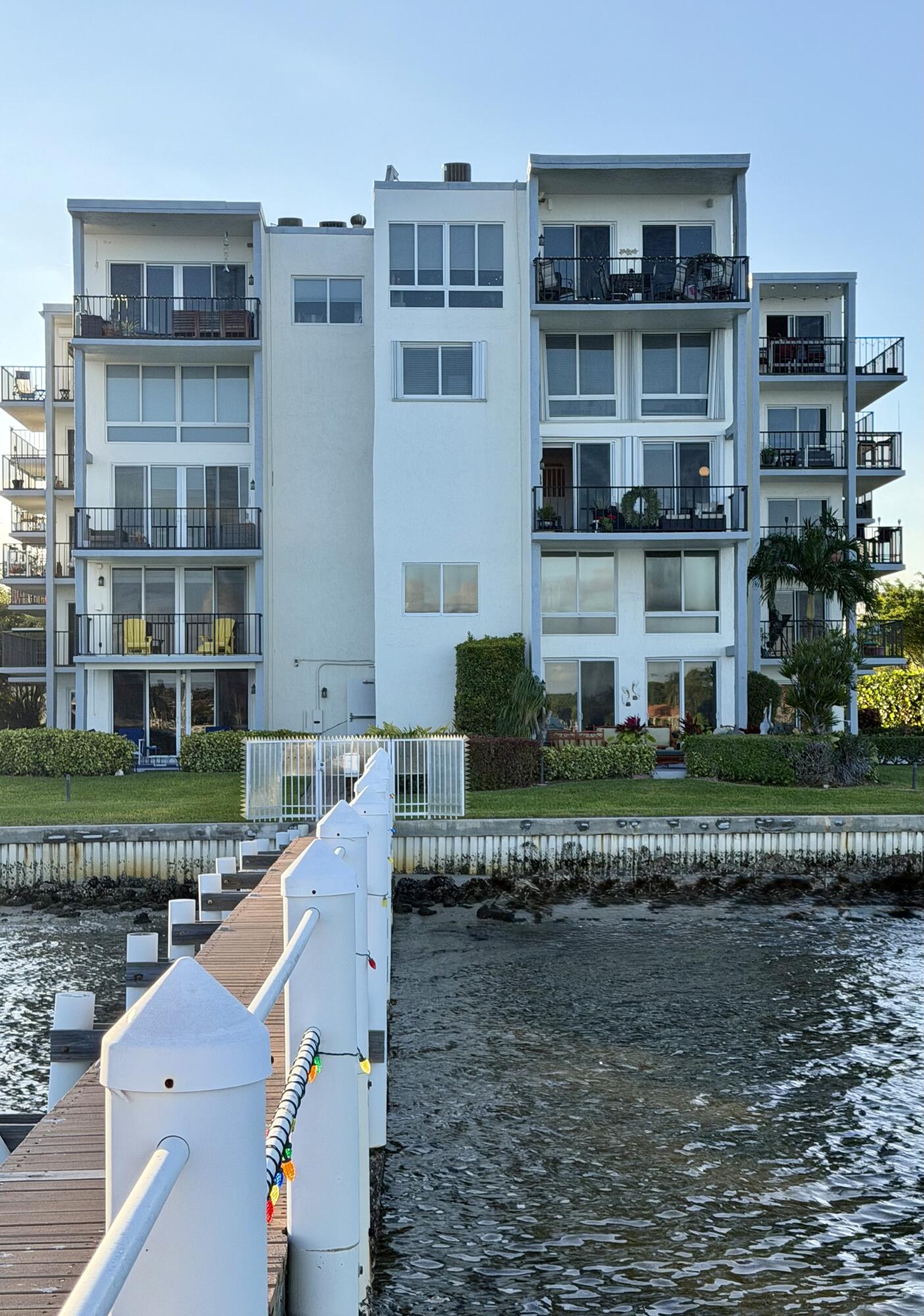 1206 S Lake #301, Lantana FL 33462