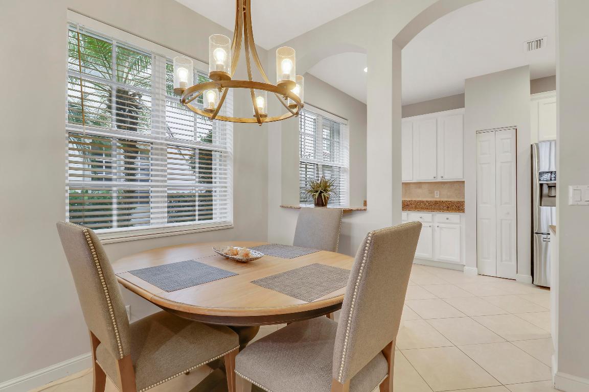 231 Evergrene #22-C, Palm Beach Gardens FL 33410