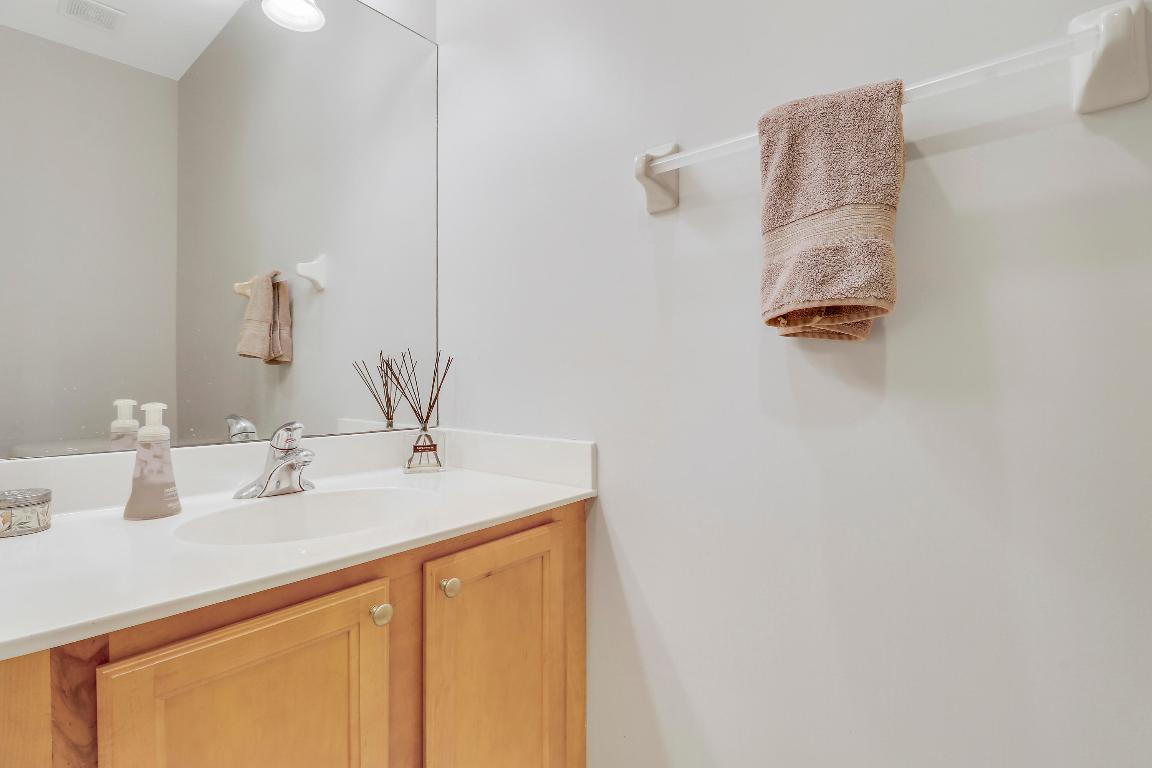 231 Evergrene #22-C, Palm Beach Gardens FL 33410