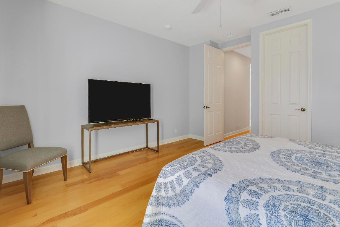 231 Evergrene #22-C, Palm Beach Gardens FL 33410