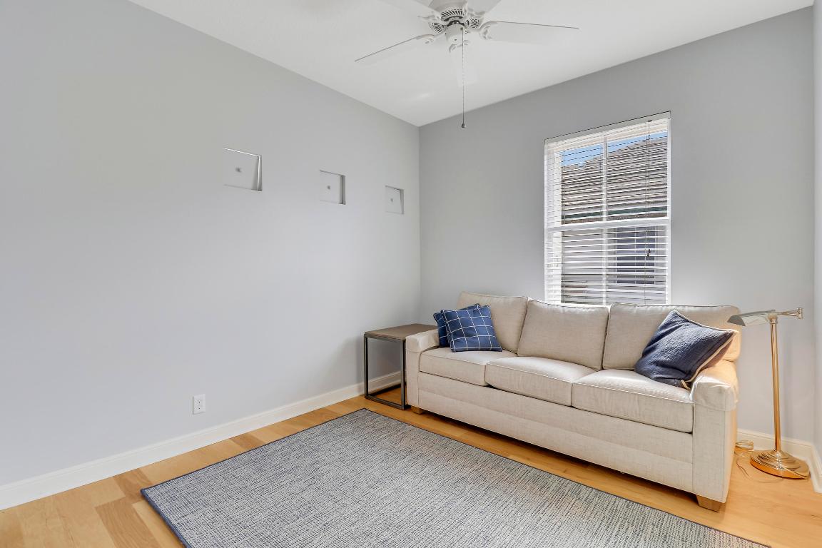 231 Evergrene #22-C, Palm Beach Gardens FL 33410