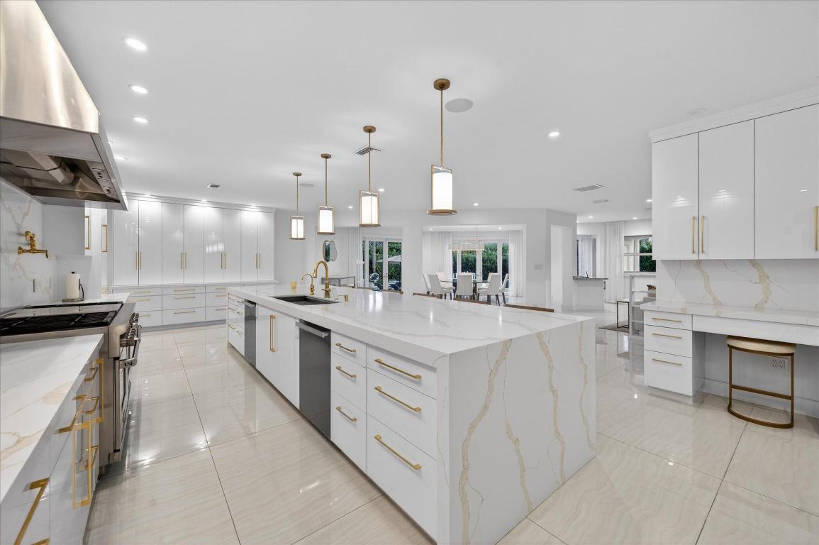 3872 NW 53rd, Boca Raton FL 33496