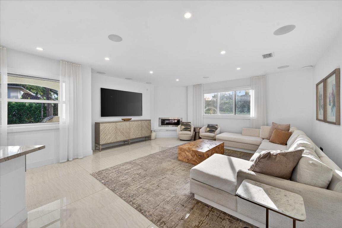 3872 NW 53rd, Boca Raton FL 33496