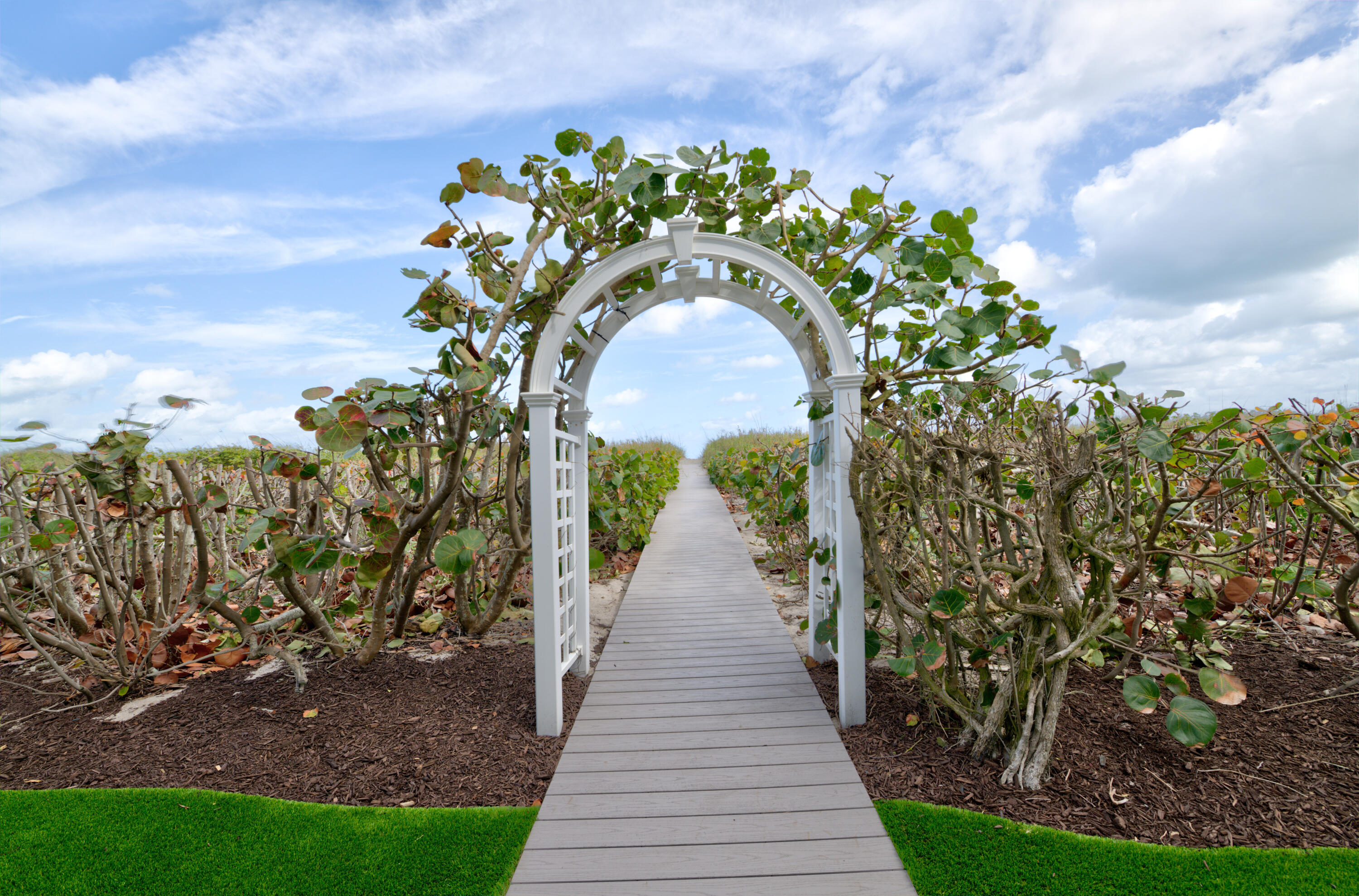 113 N Beach, Jupiter Island FL 33455