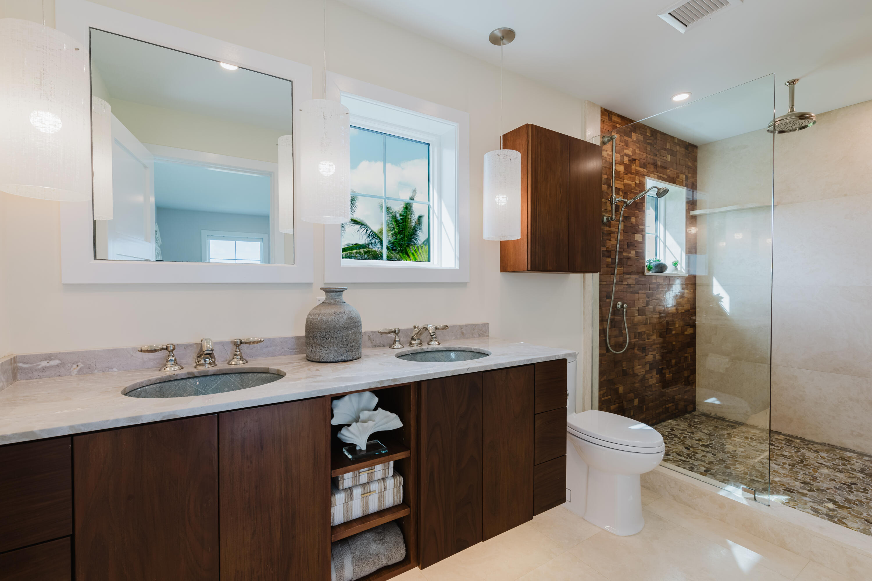 113 N Beach, Jupiter Island FL 33455