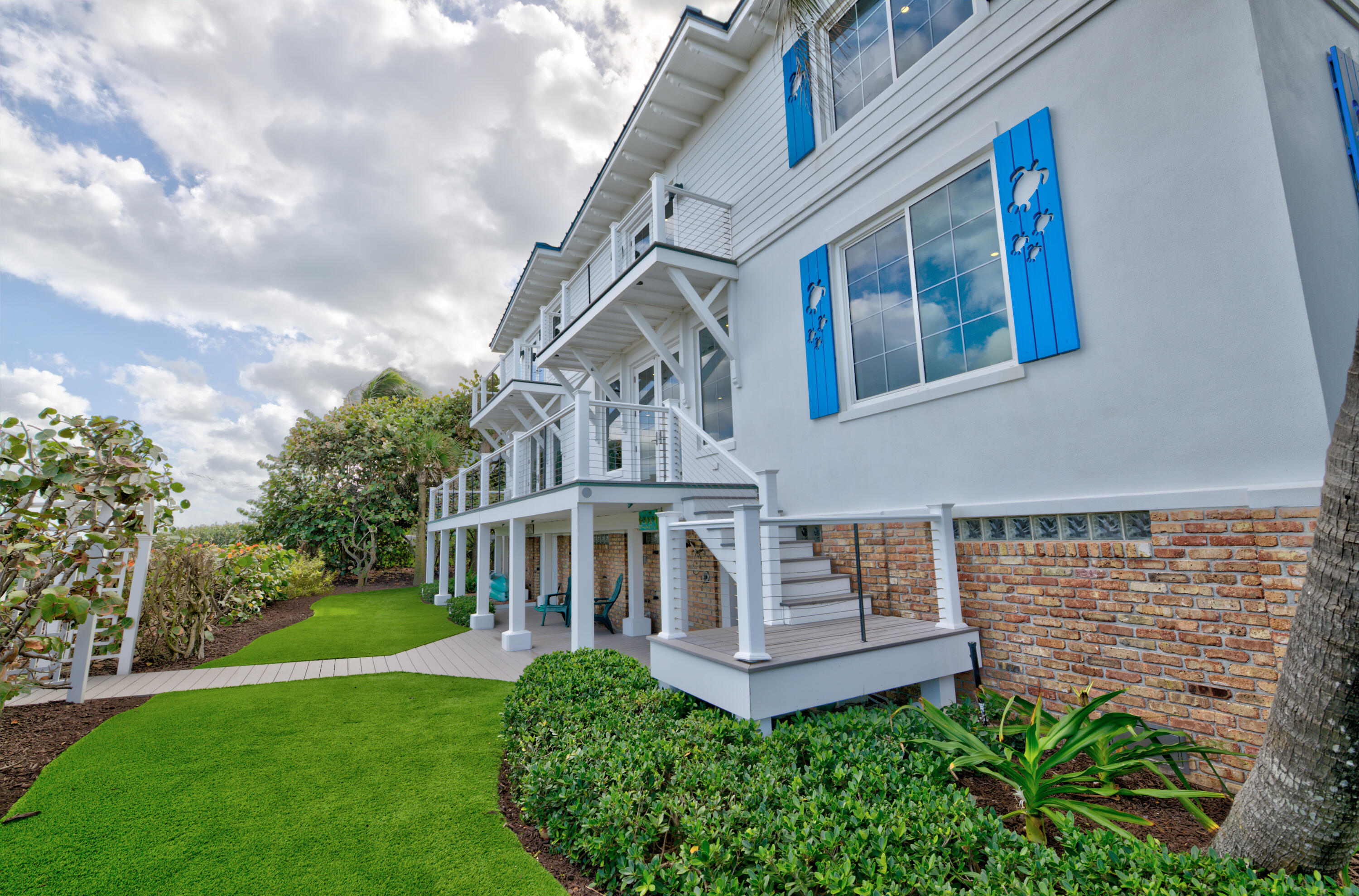 113 N Beach, Jupiter Island FL 33455