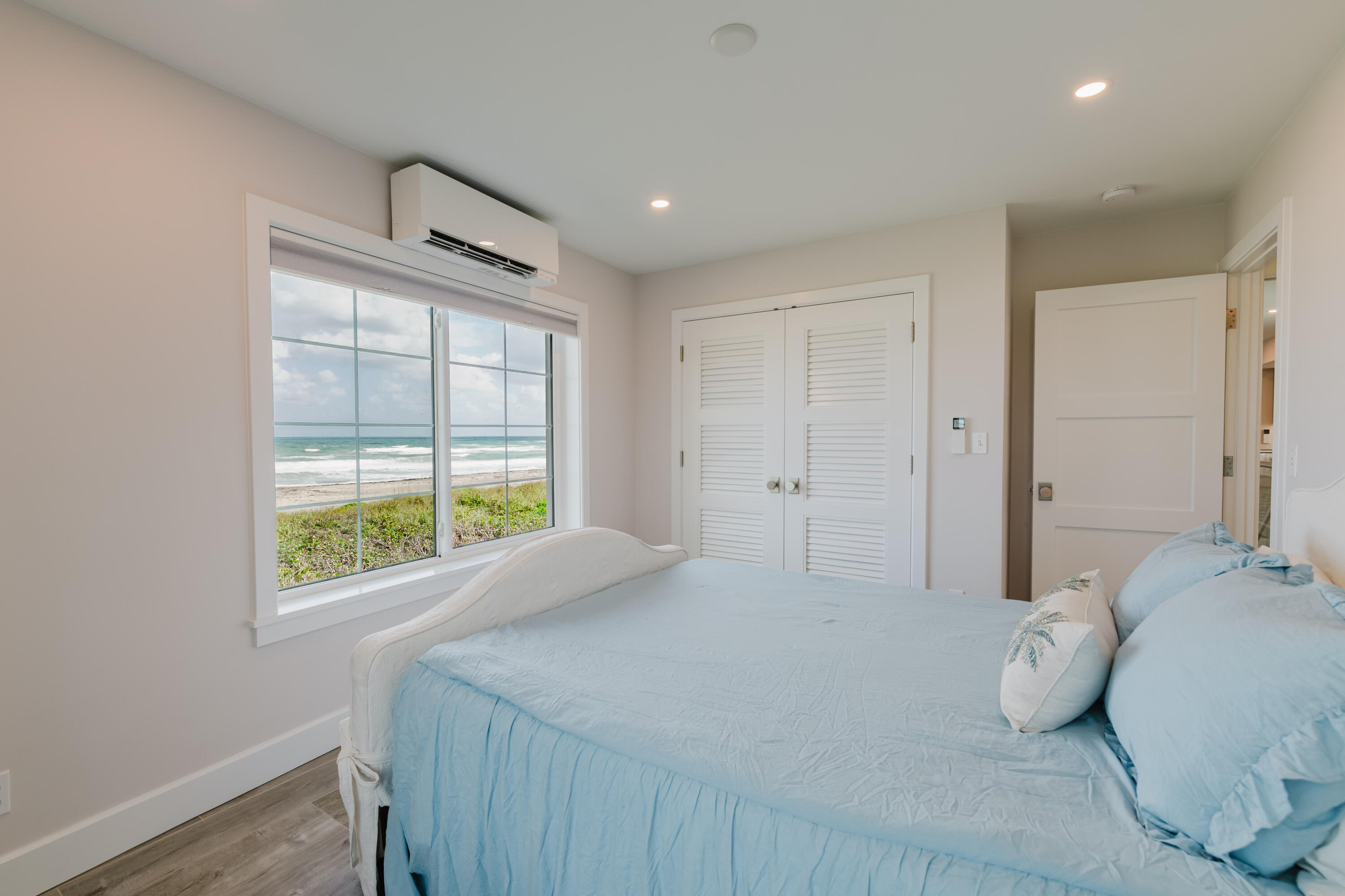 113 N Beach, Jupiter Island FL 33455