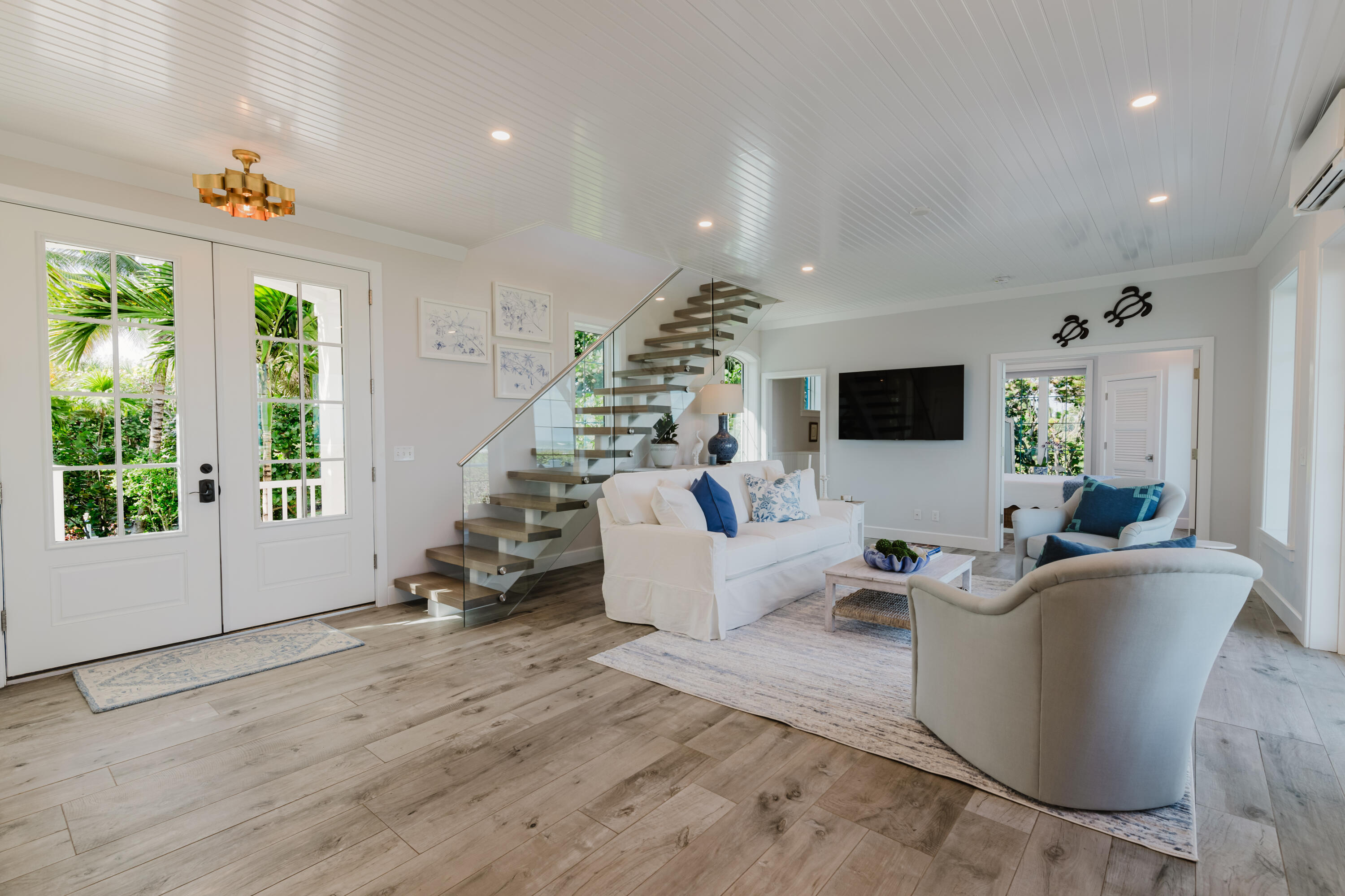 113 N Beach, Jupiter Island FL 33455