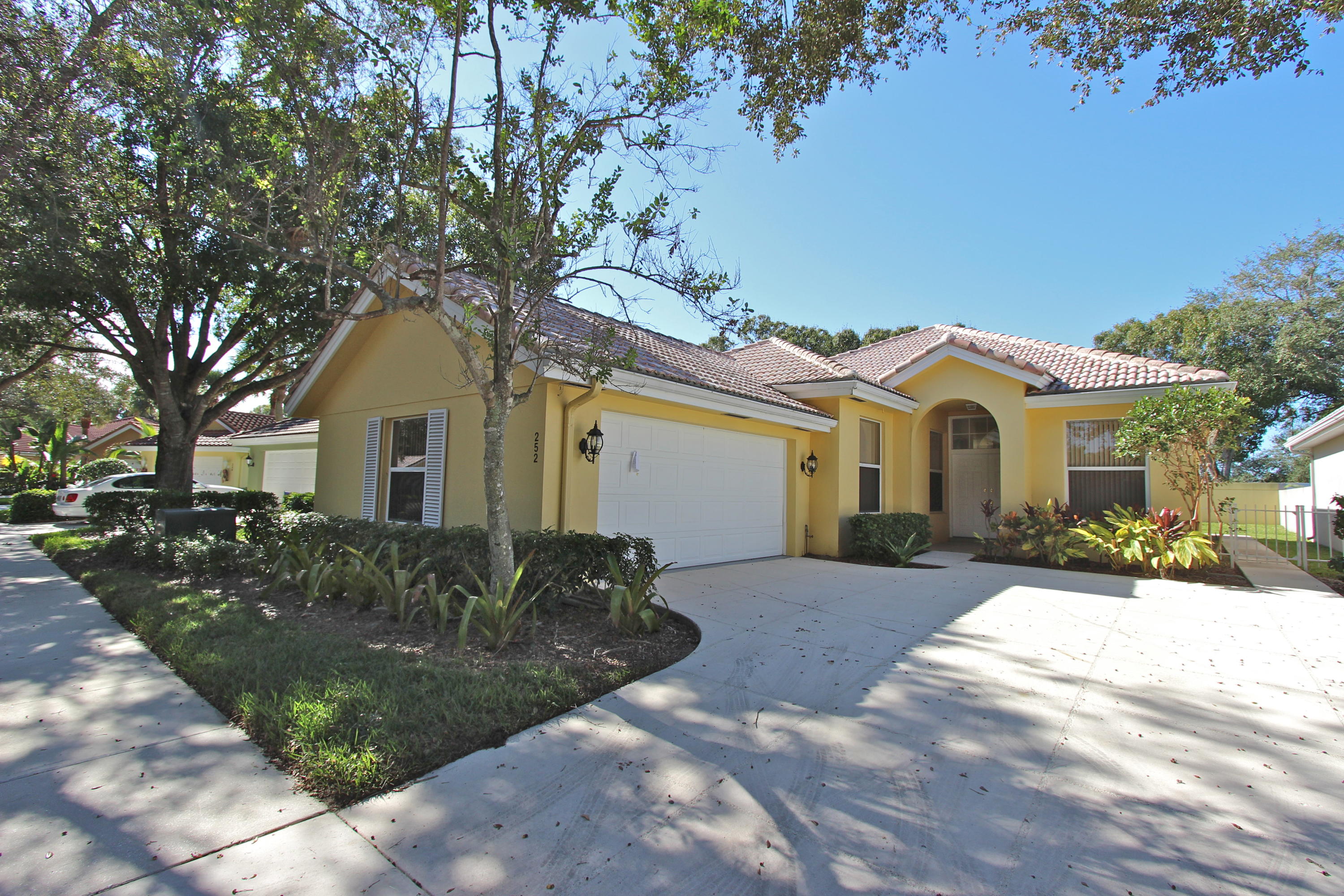 252 Sussex, Jupiter FL 33458