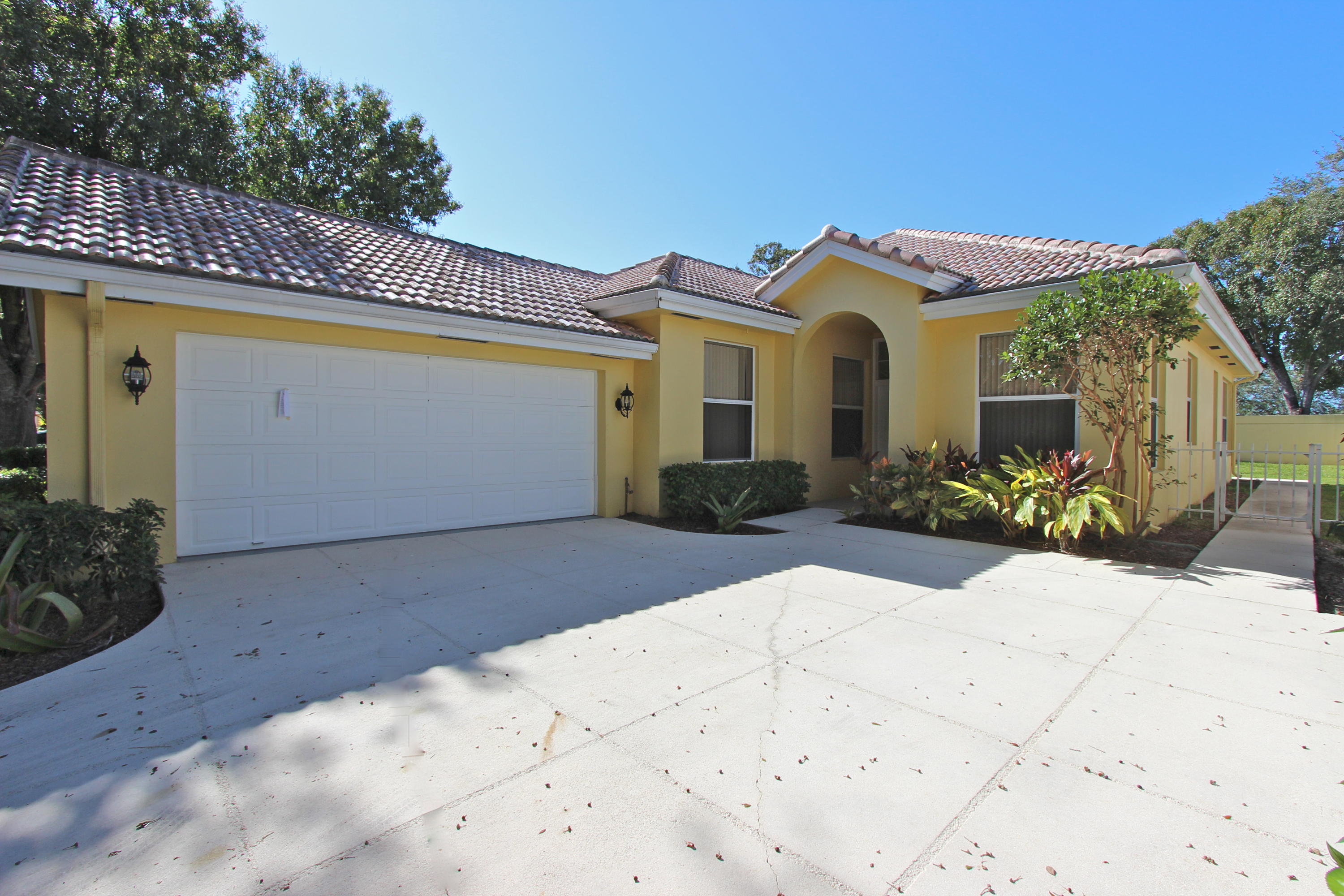 252 Sussex, Jupiter FL 33458