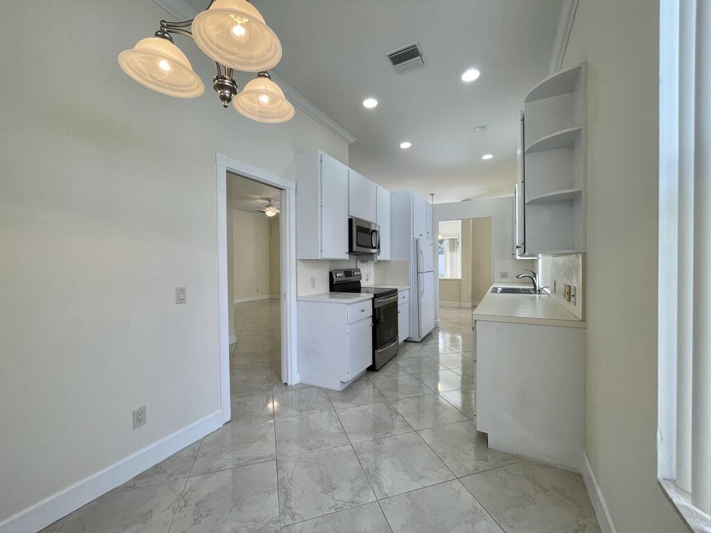 252 Sussex, Jupiter FL 33458
