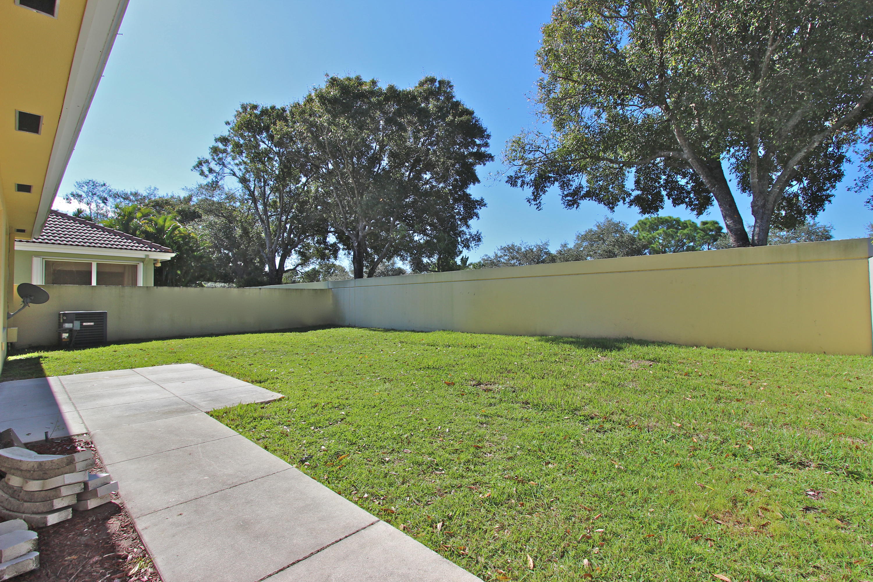 252 Sussex, Jupiter FL 33458