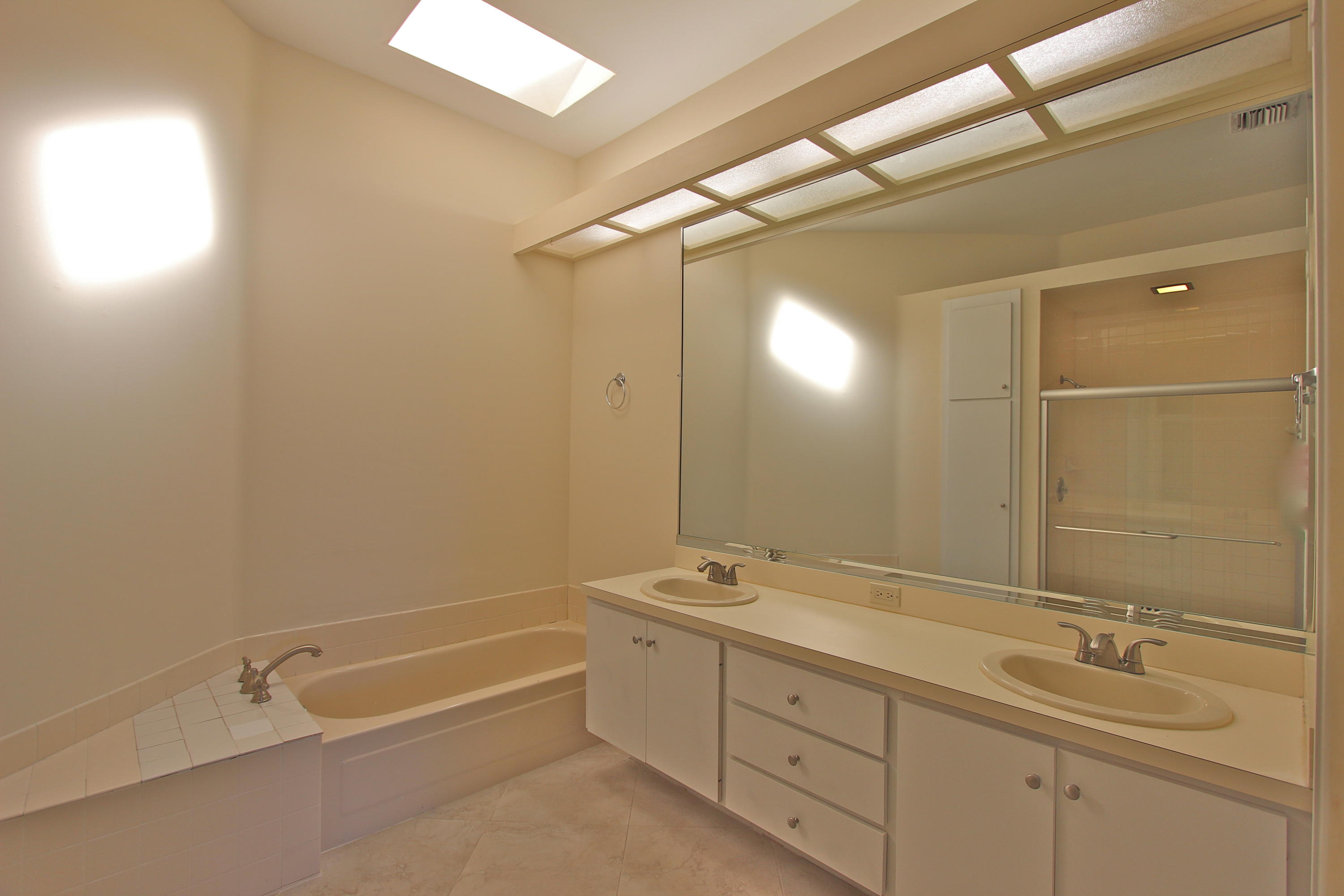 252 Sussex, Jupiter FL 33458