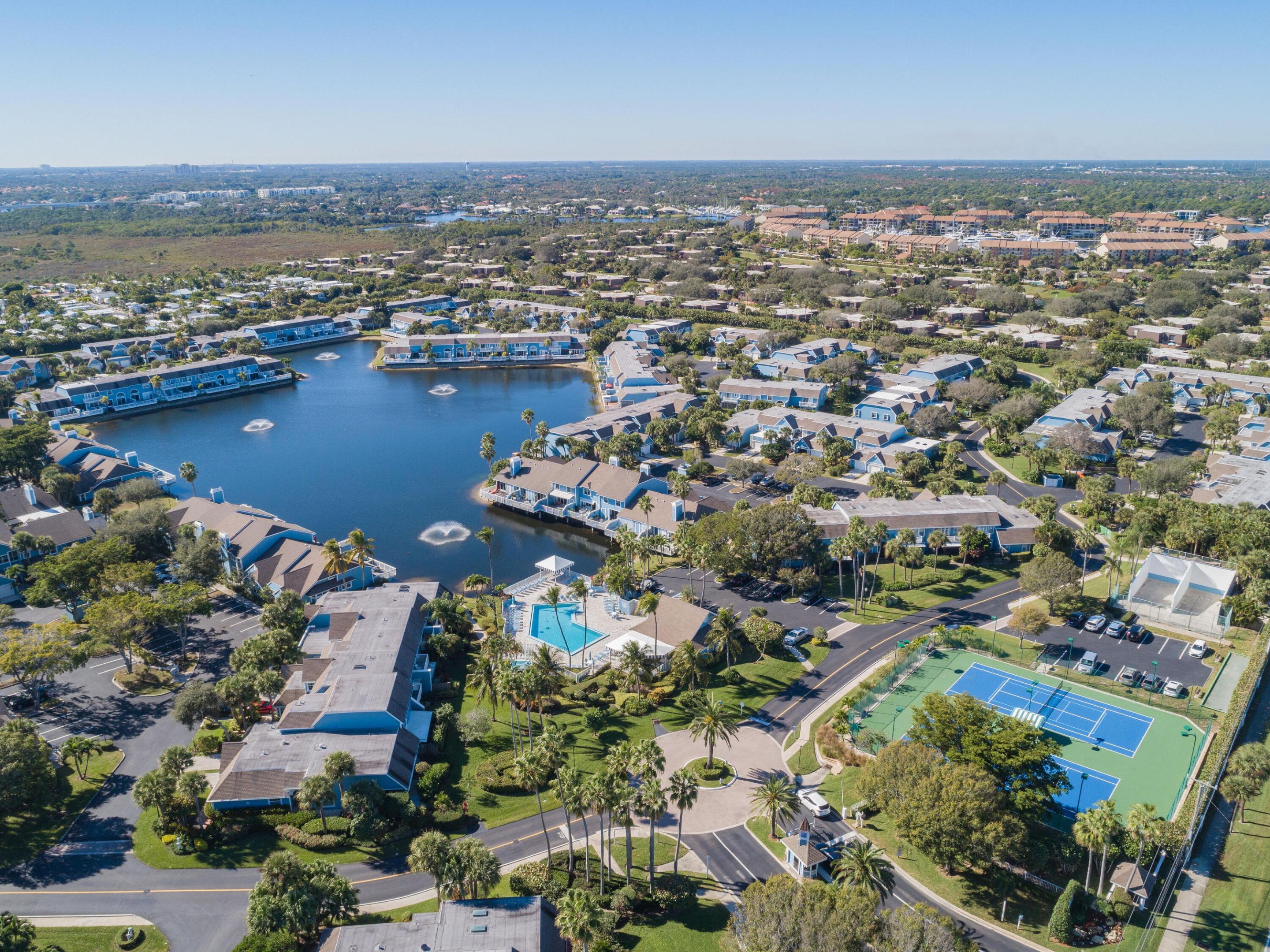 607 Ocean Dunes, Jupiter FL 33477