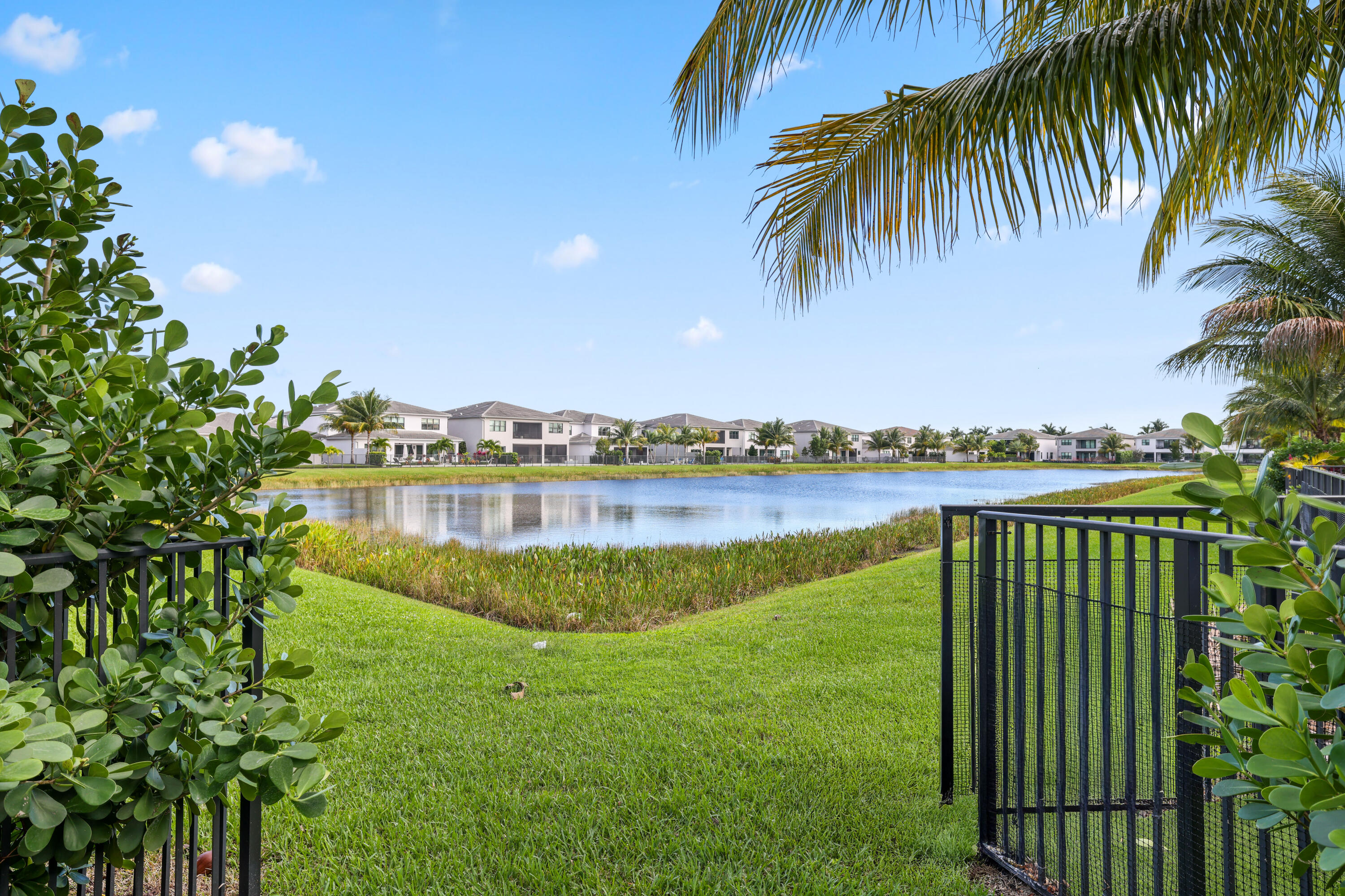 17052 Rainbow Falls, Boca Raton FL 33496