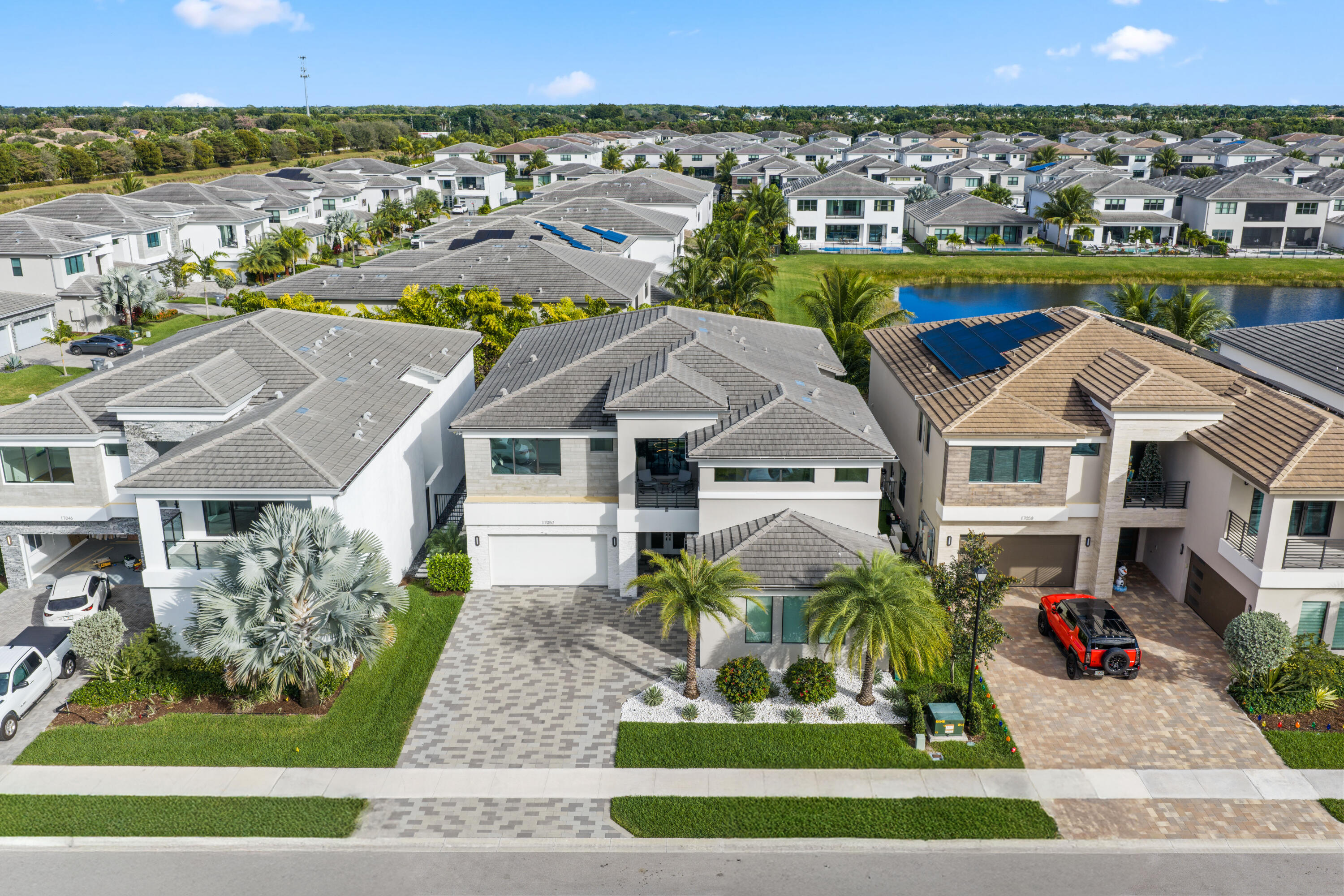 17052 Rainbow Falls, Boca Raton FL 33496