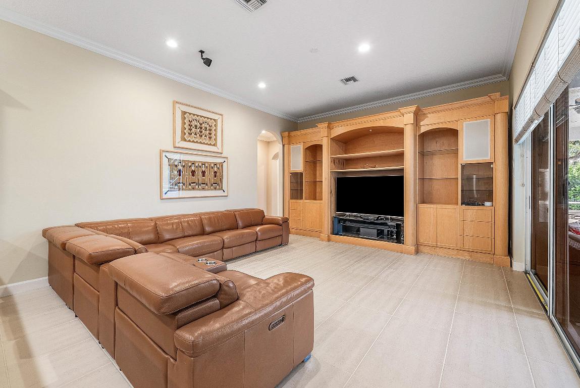 21374 Falls Ridge, Boca Raton FL 33428