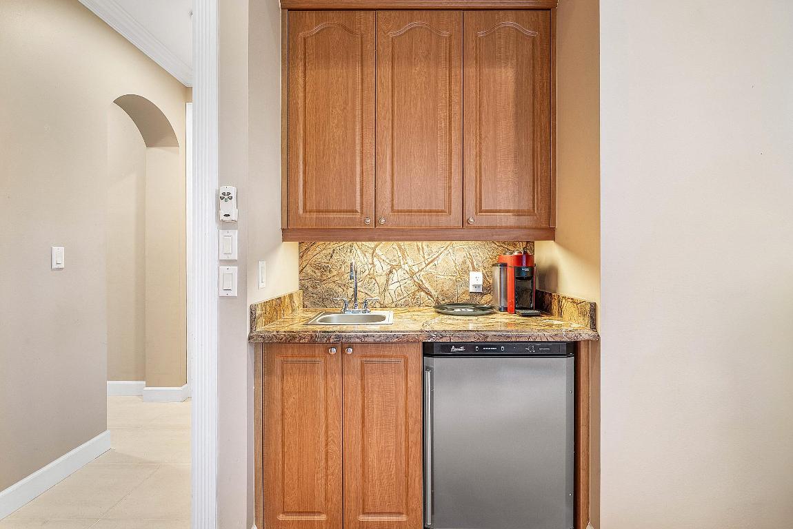 21374 Falls Ridge, Boca Raton FL 33428