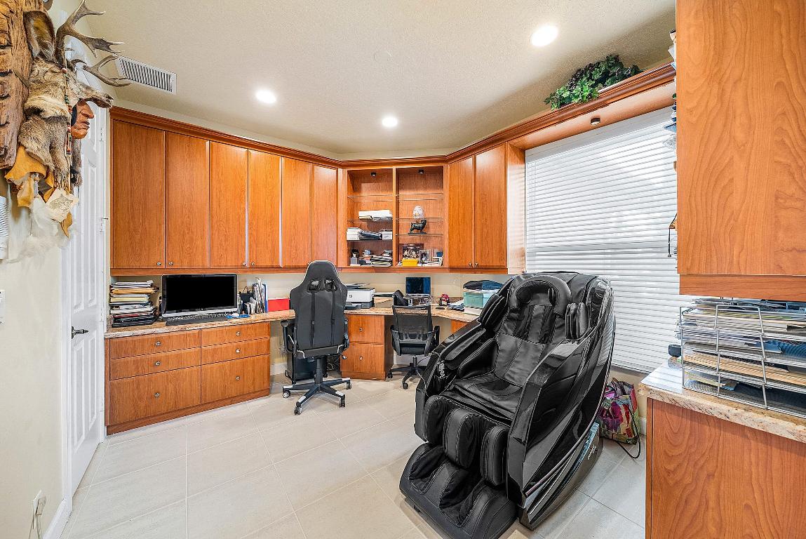 21374 Falls Ridge, Boca Raton FL 33428
